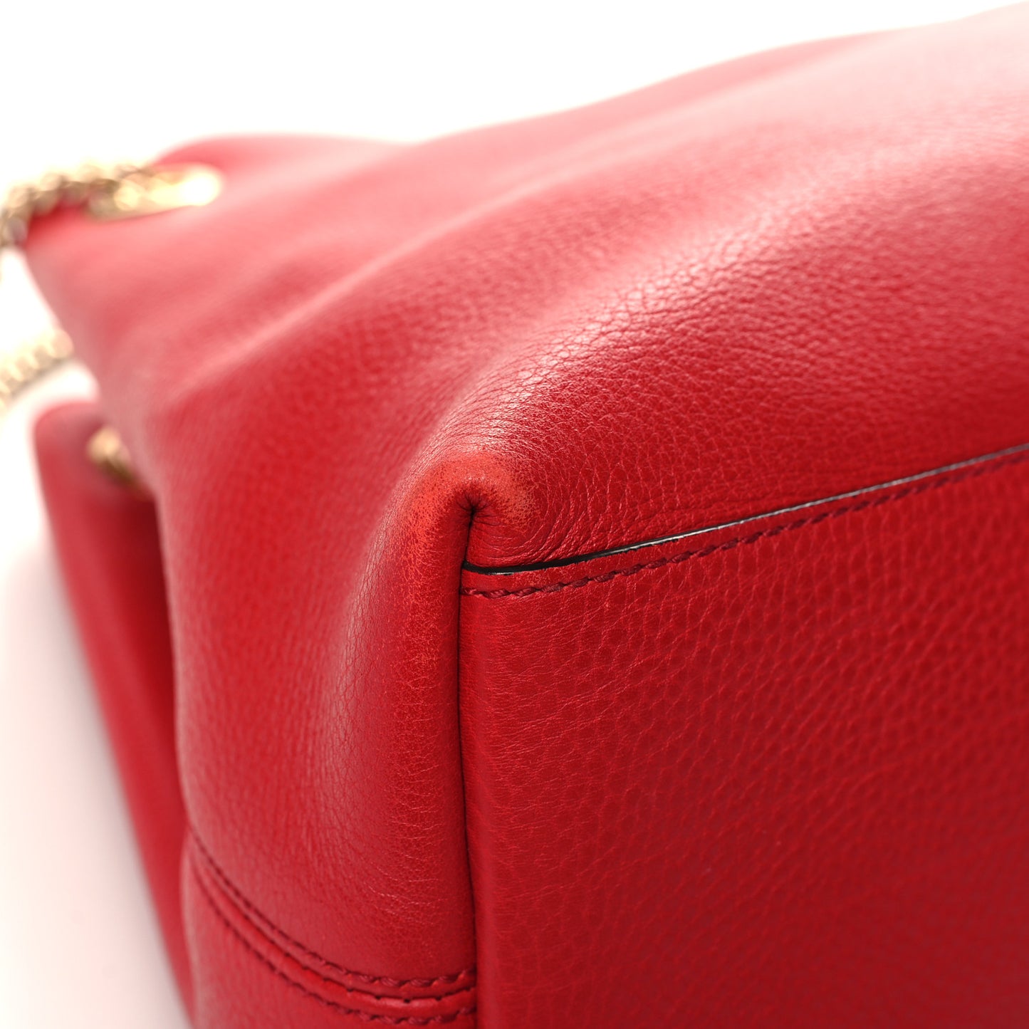 Pebbled Calfskin Medium Soho Chain Shoulder Bag Tabasco Red