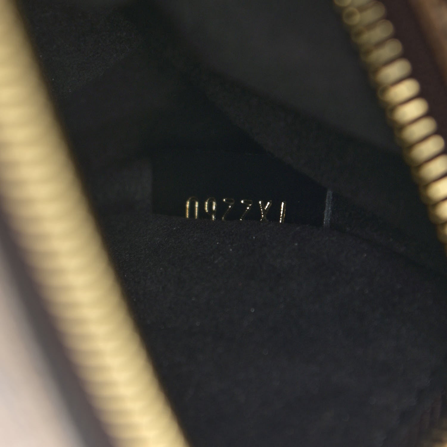 Louis Vuitton Reverse Monogram Pochette Metis 8 of 10