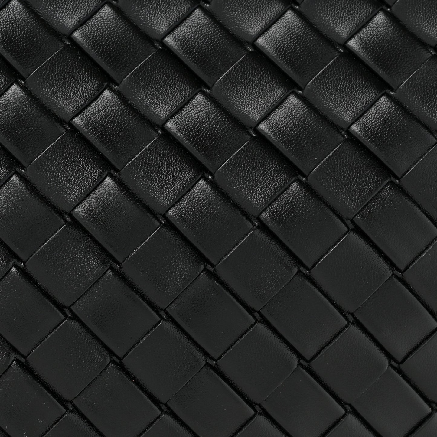 Calfskin Intrecciato Picnic Black