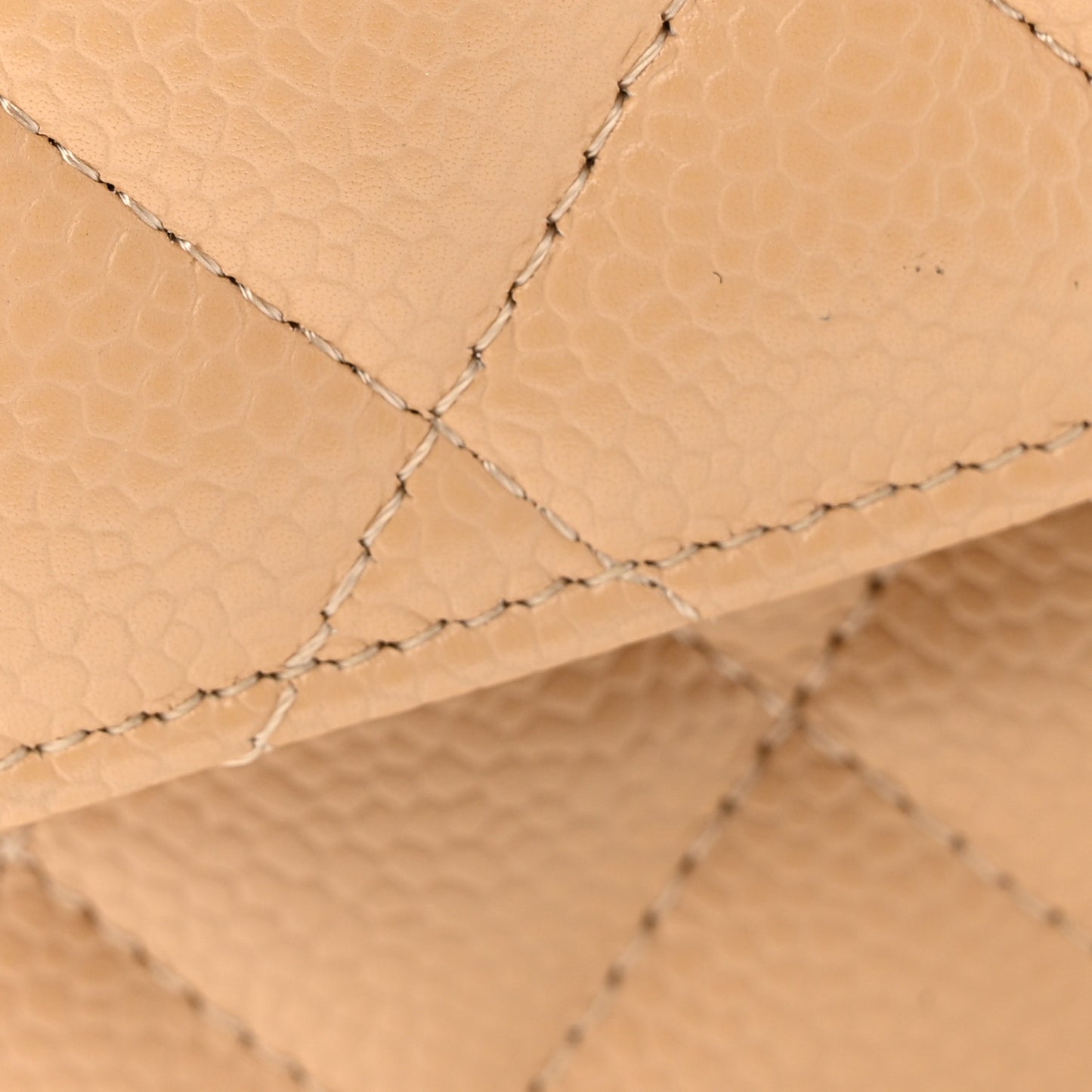 Caviar Quilted Medium Double Flap Beige Clair