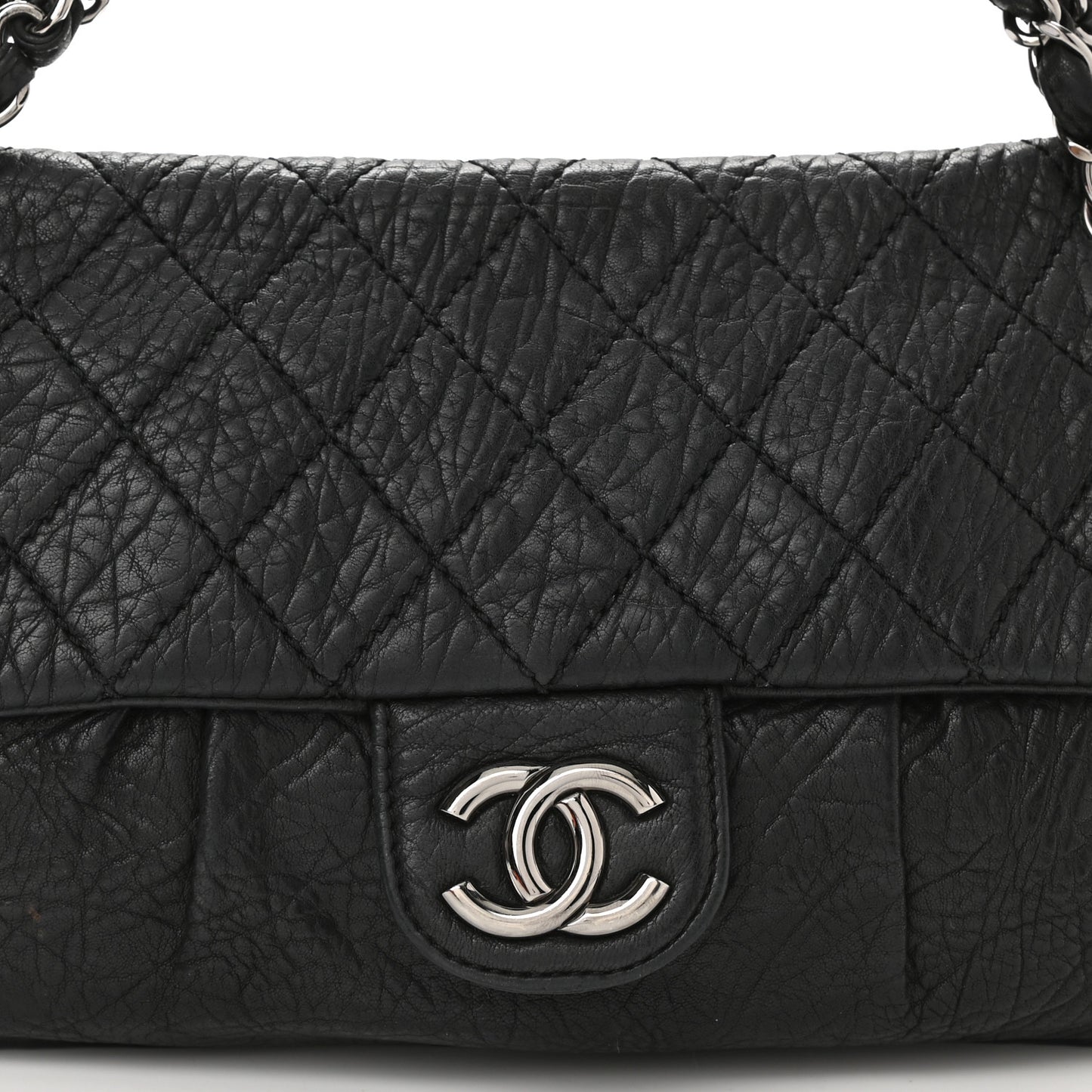 Distressed Lambskin Lady Braid Flap Black
