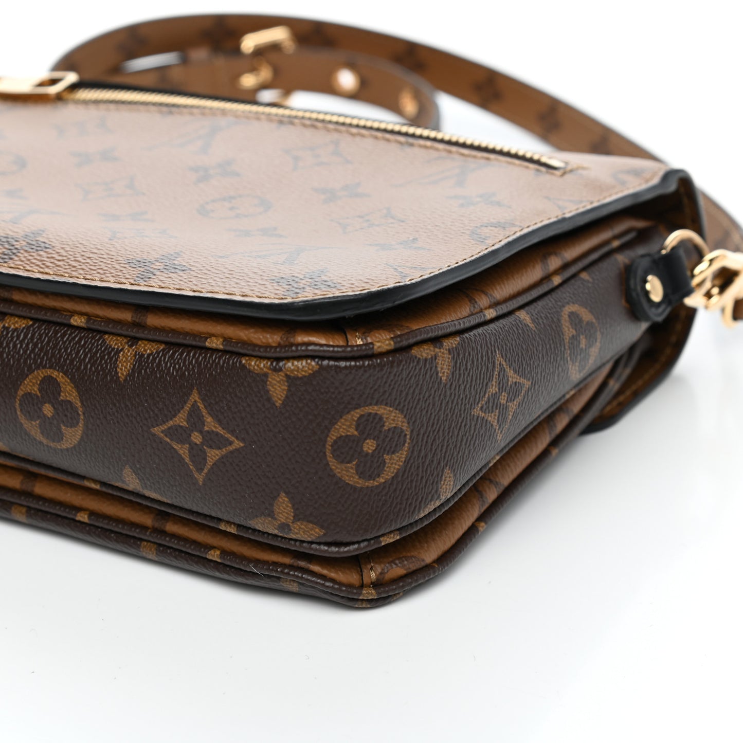 Reverse Monogram Pochette Metis