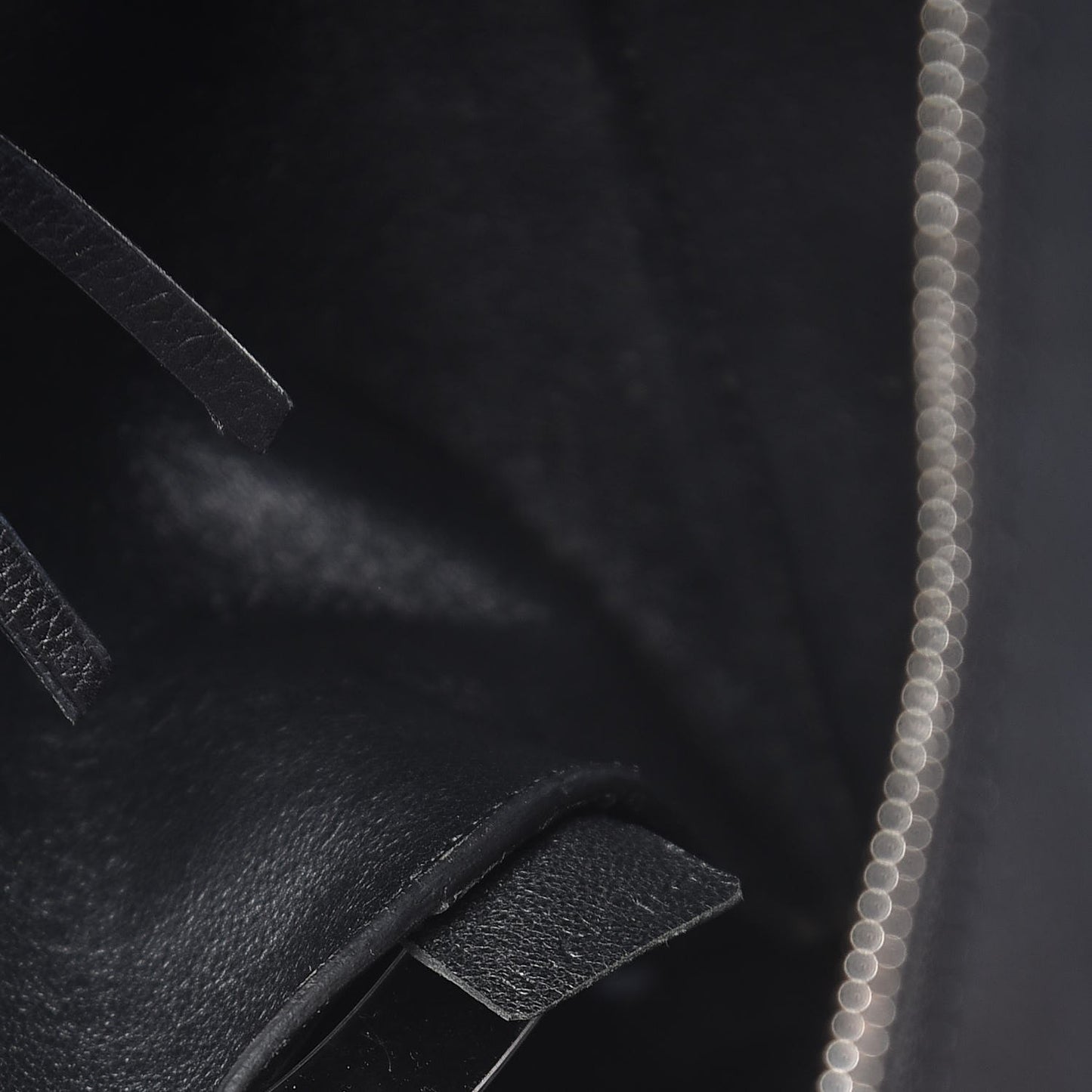 Grained Calfskin Medium Edge Shoulder Bag Black