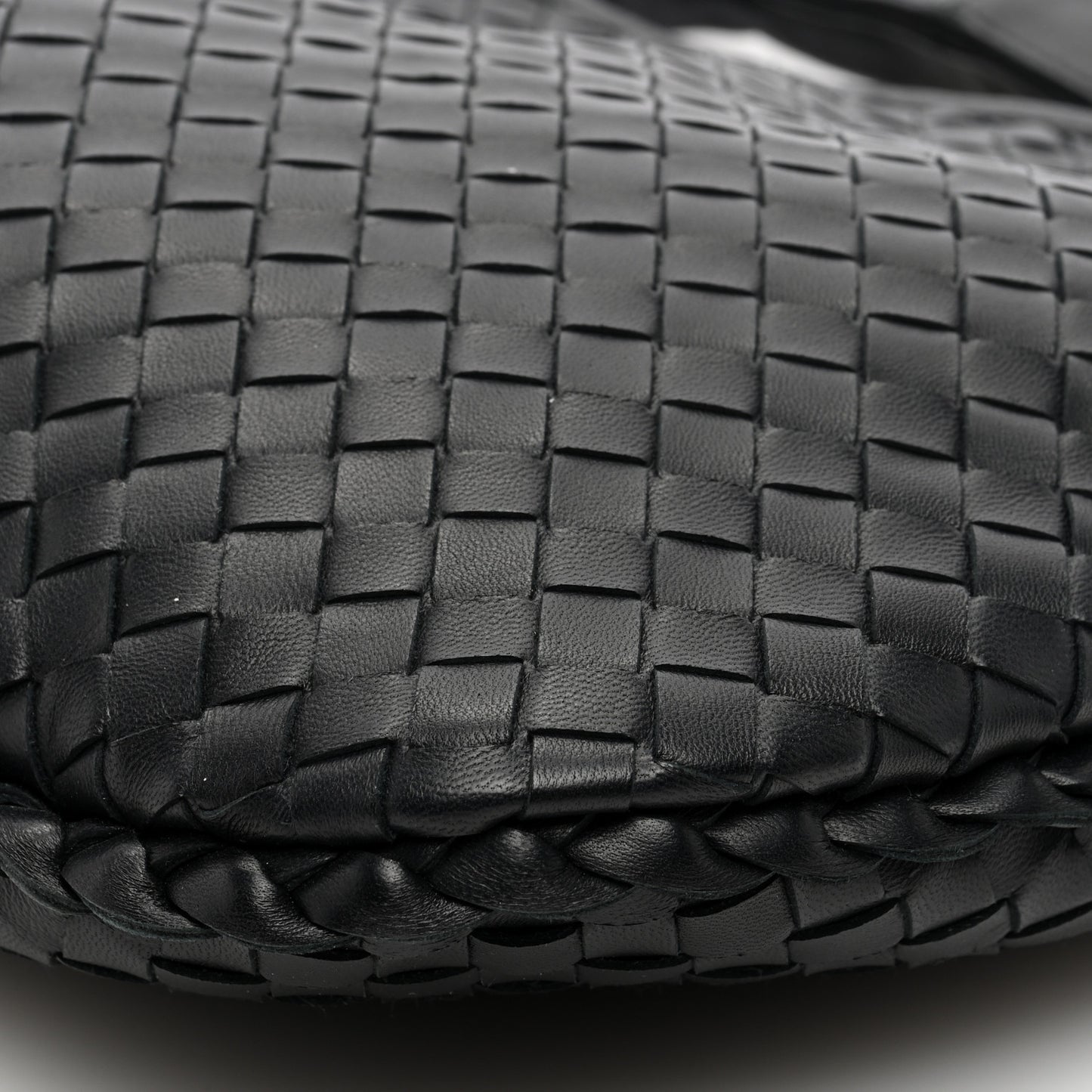 Nappa Intrecciato Medium Veneta Hobo Black