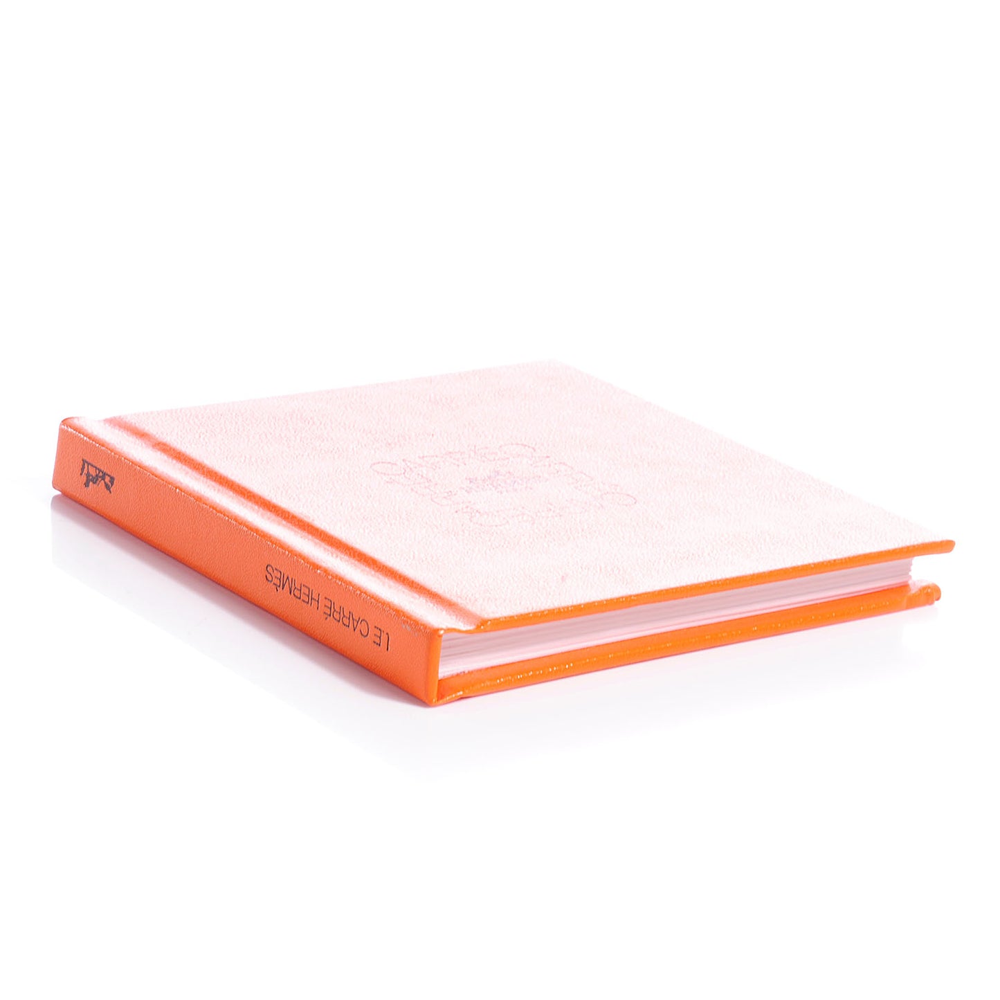 Le Carre Scarf Guide Hardcover Book