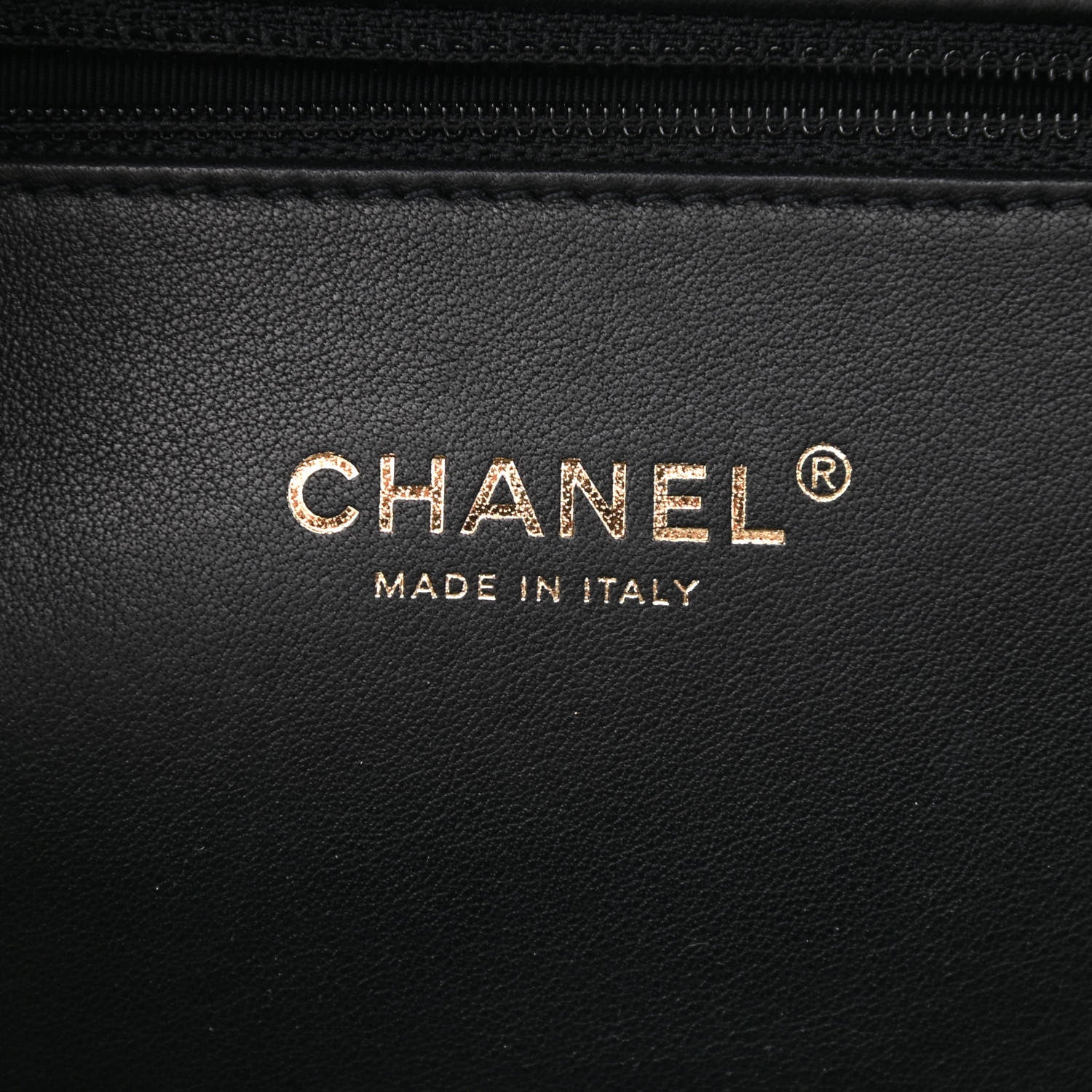 Chanel Caviar Quilted Medium CC Filigree Vanity Case Black 8 of 15