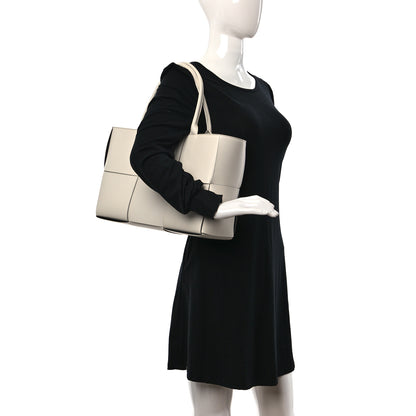 Bottega Veneta Nappa Maxi Intrecciato Medium Arco Tote White Black 2 of 12