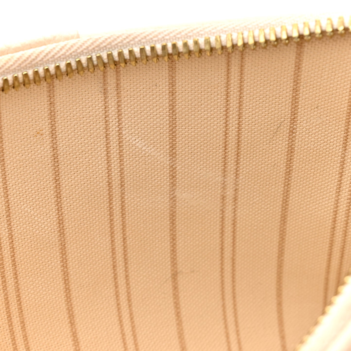 Empreinte Easy Pouch On Strap Cream