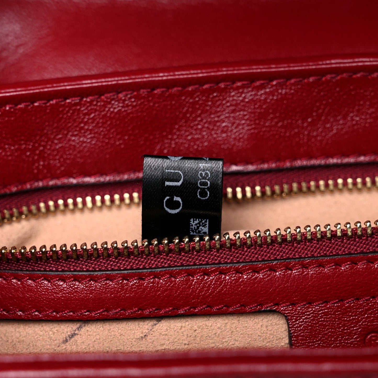 Monogram Azalea Calfskin Matelasse Diagonal Small GG Marmont Shoulder Bag Beige Ebony New Cherry Red