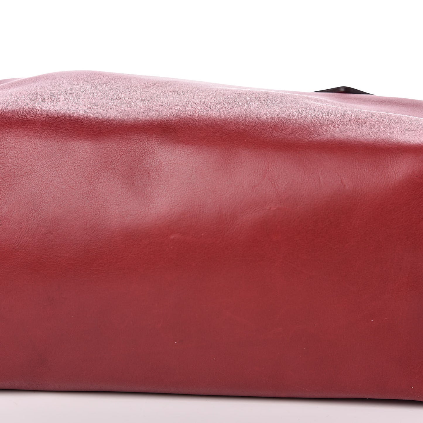 Vitello Heavy Side Pocket Shoulder Bag Cherry