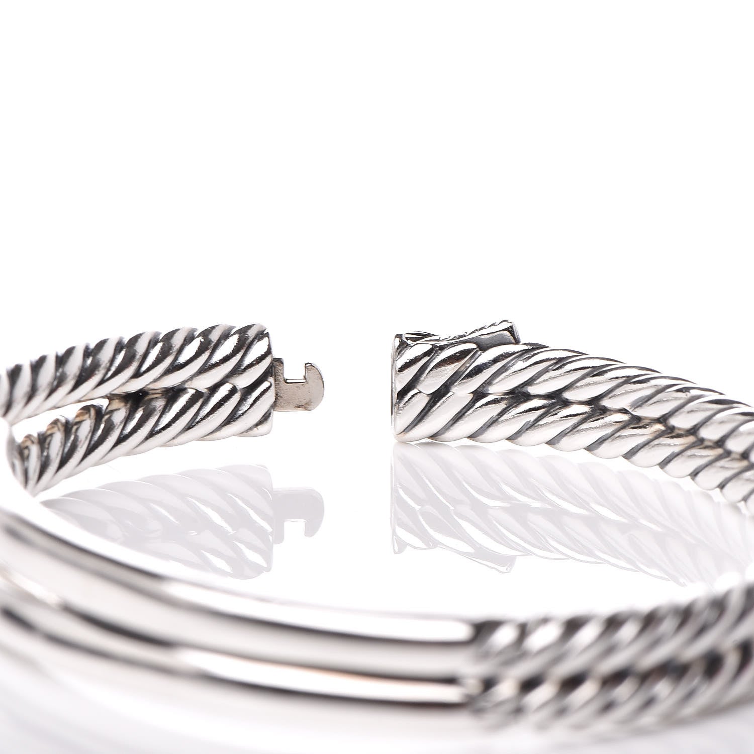 David Yurman Sterling Silver 10mm Single Loop Labyrinth Bracelet 5 of 5