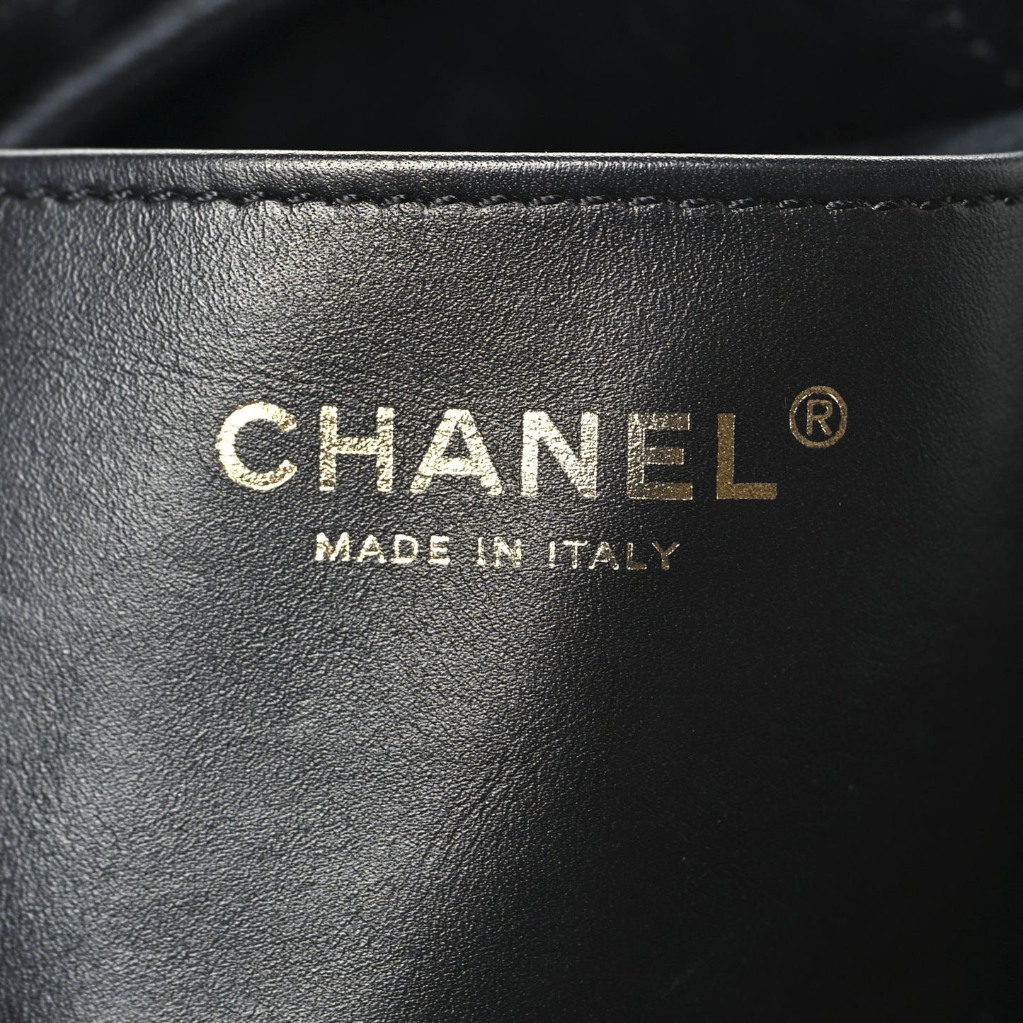 Shiny Calfskin Quilted Mini Chanel 22 Black
