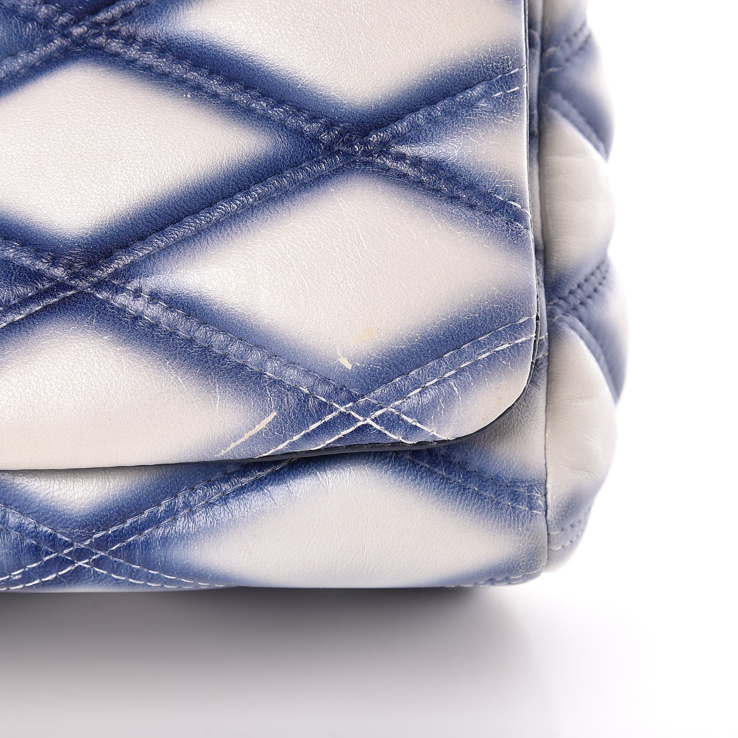Lambskin Malletage Contraste GO-14 PM Blue