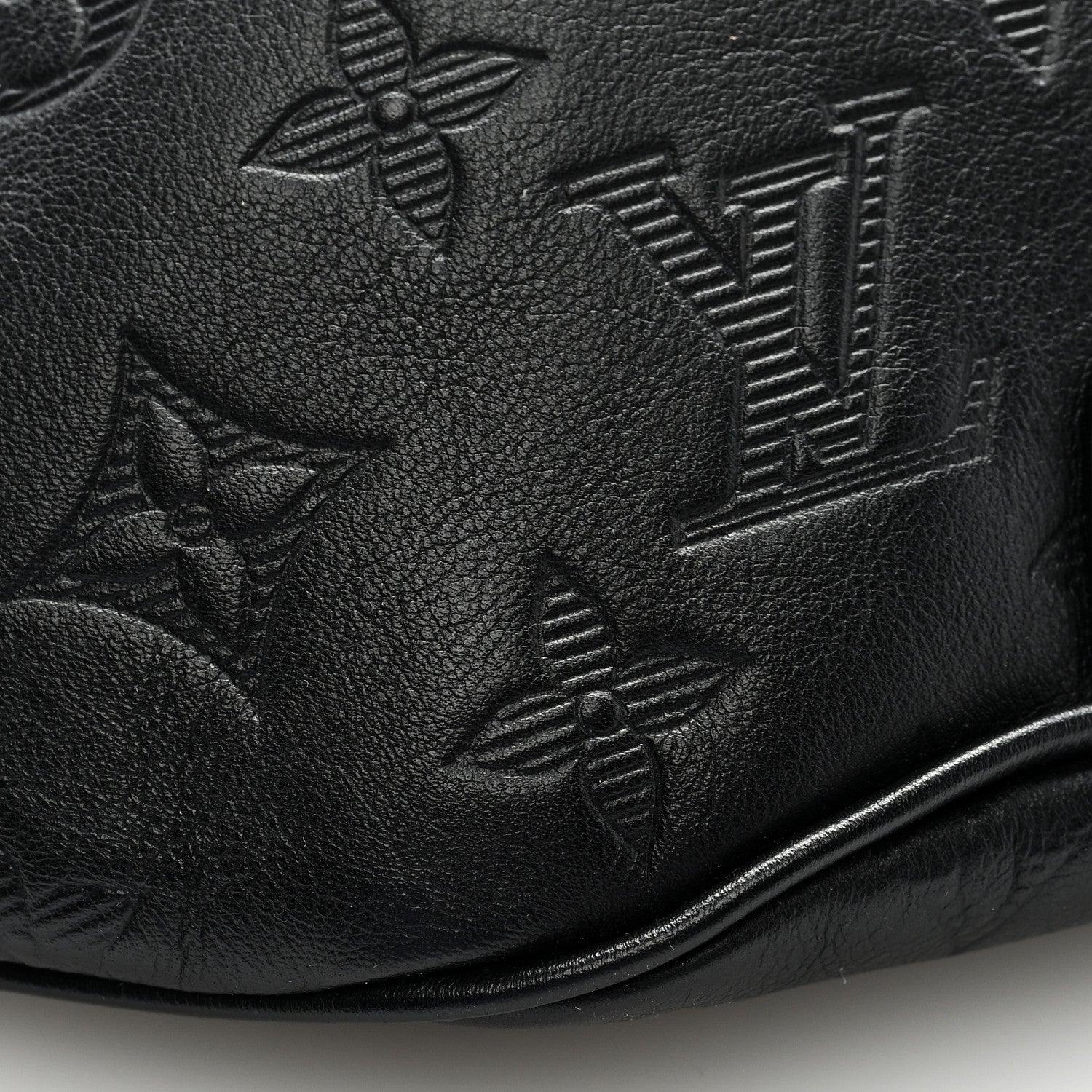 Louis Vuitton Calfskin Monogram Shadow Discovery Bumbag Black 7 of 8