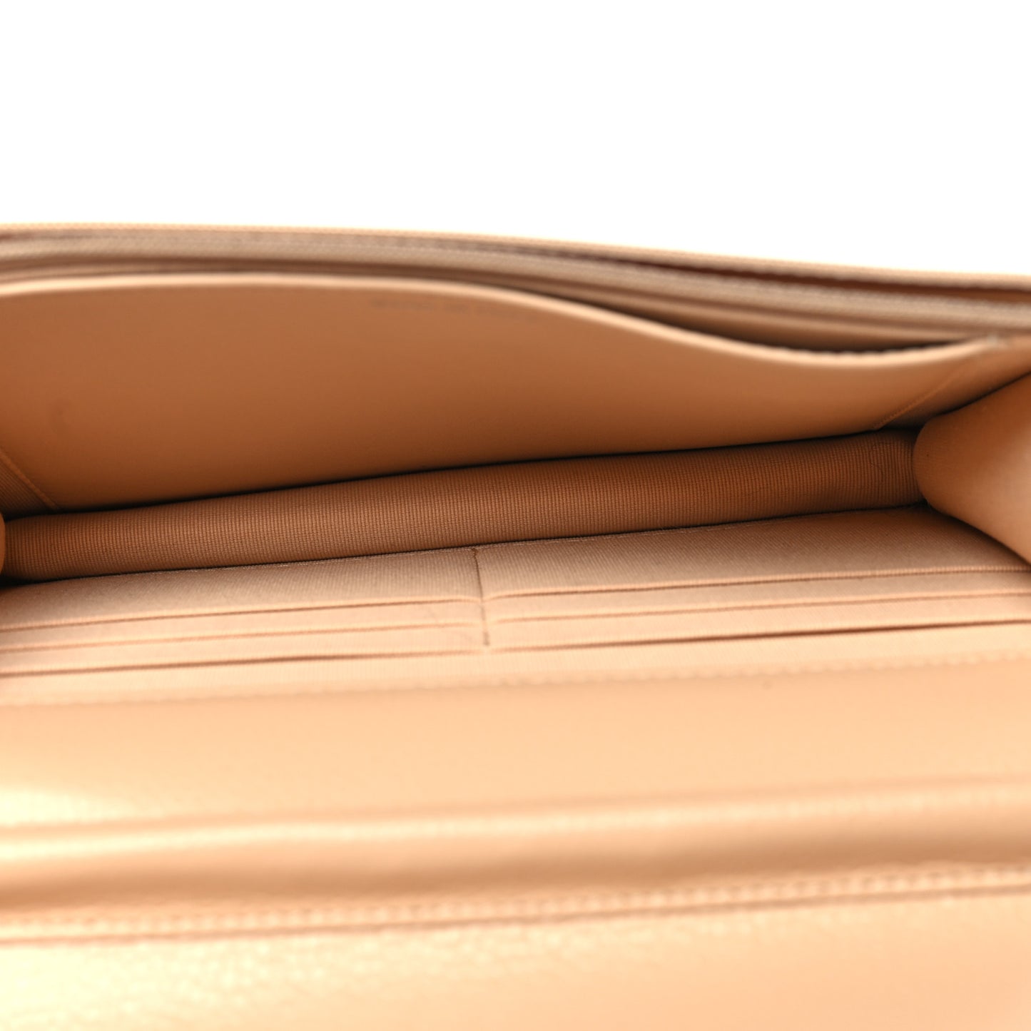 Caviar Quilted Wallet On Chain WOC Beige