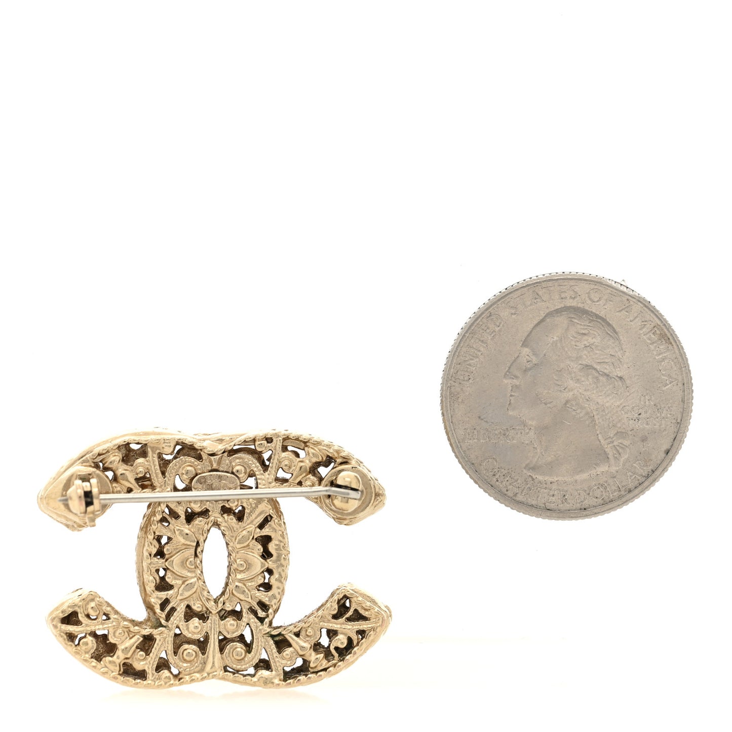 Metal CC Brooch Gold