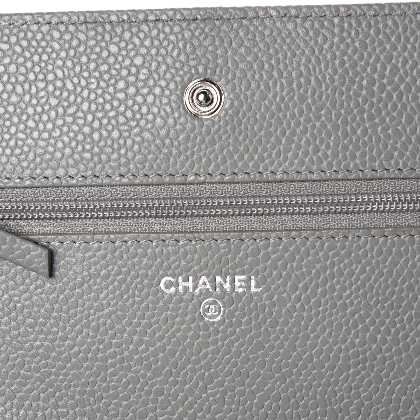 Caviar Quilted Wallet on Chain WOC Grey