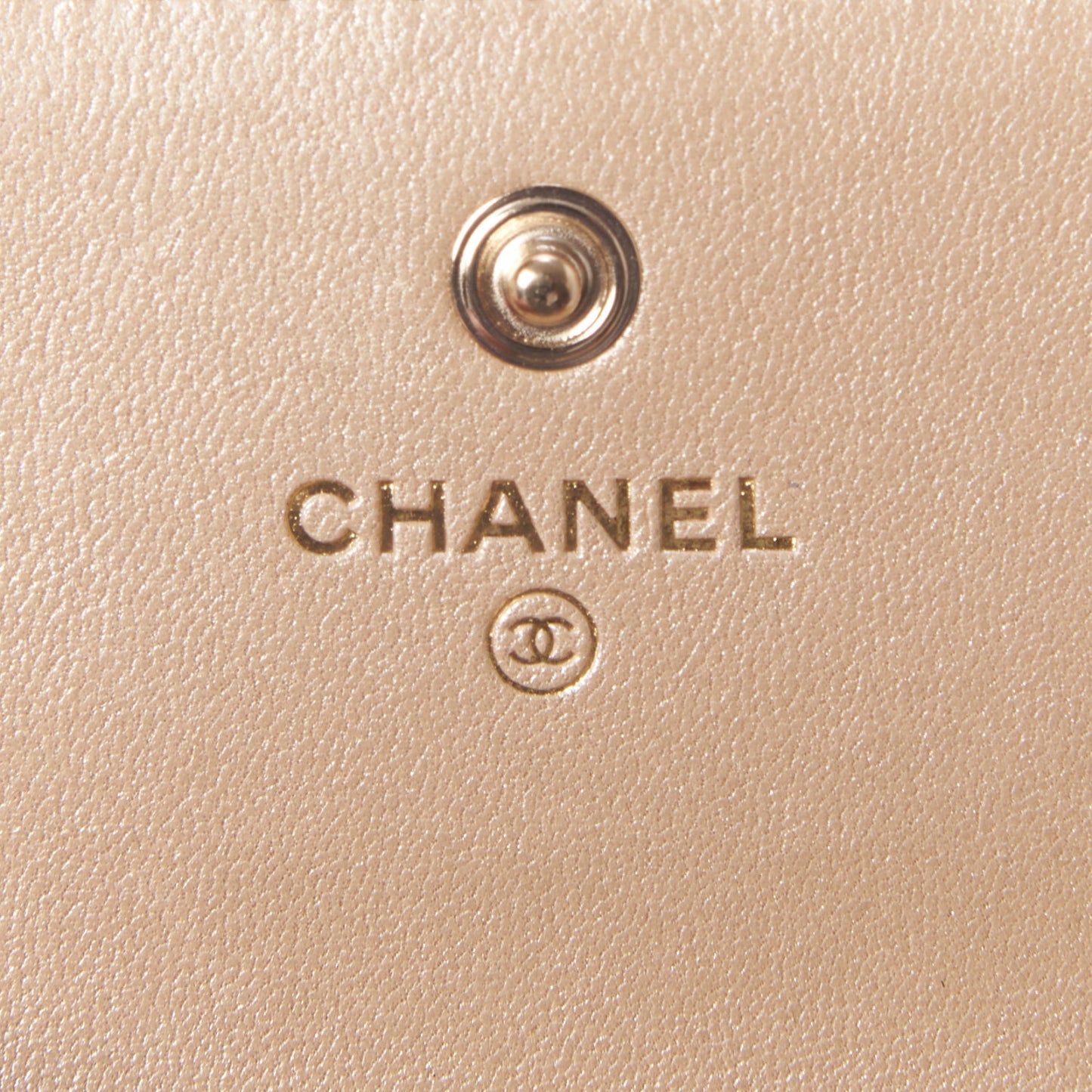 Metallic Lambskin Quilted Camellia Card Holder On Chain Gold