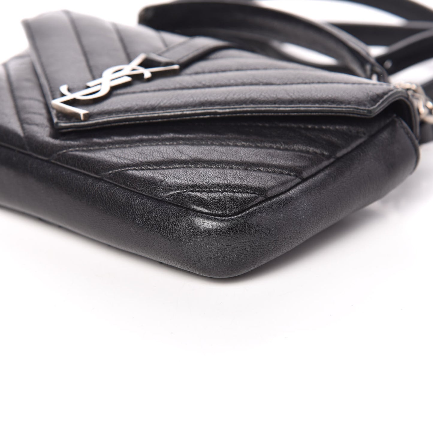 Sheepskin Matelasse Chevron Monogram College Chain Wallet Black