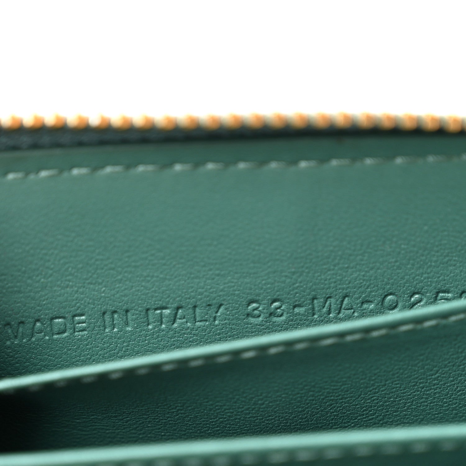 Christian Dior Grained Calfskin Supple Cannage Caro Compact Zip Card Wallet Vert Tundra 7 of 8