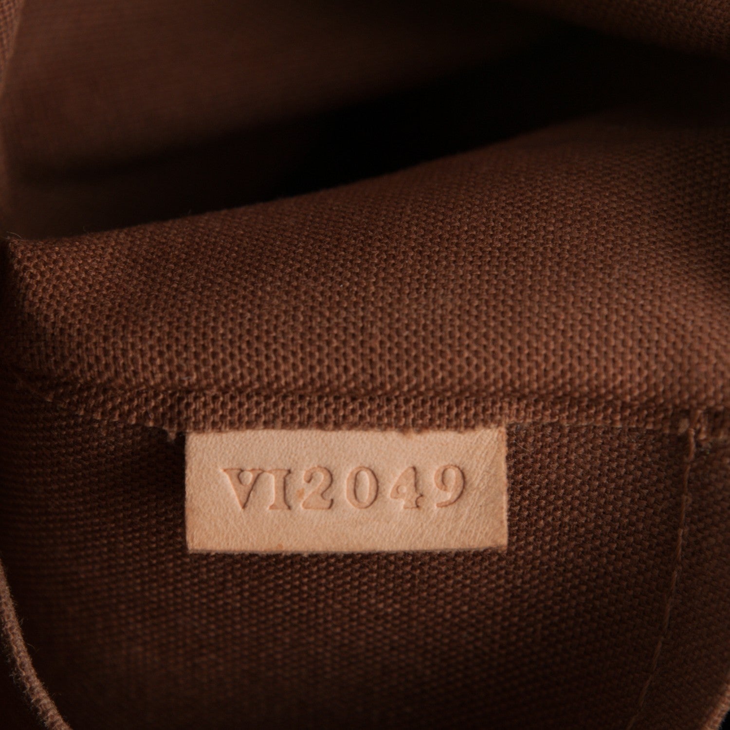 Louis Vuitton Monogram Odeon MM 8 of 8