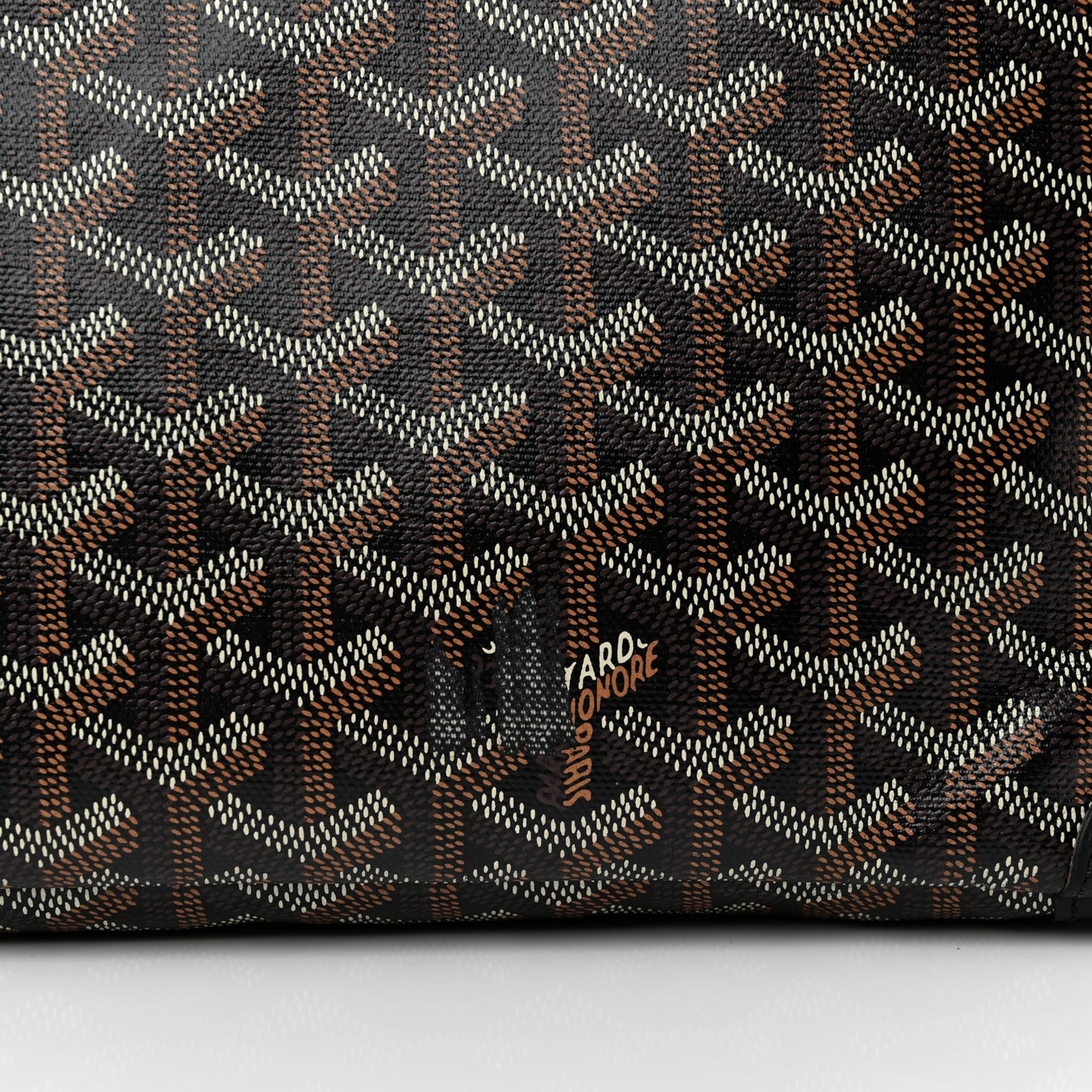 Goyardine Artois MM Black