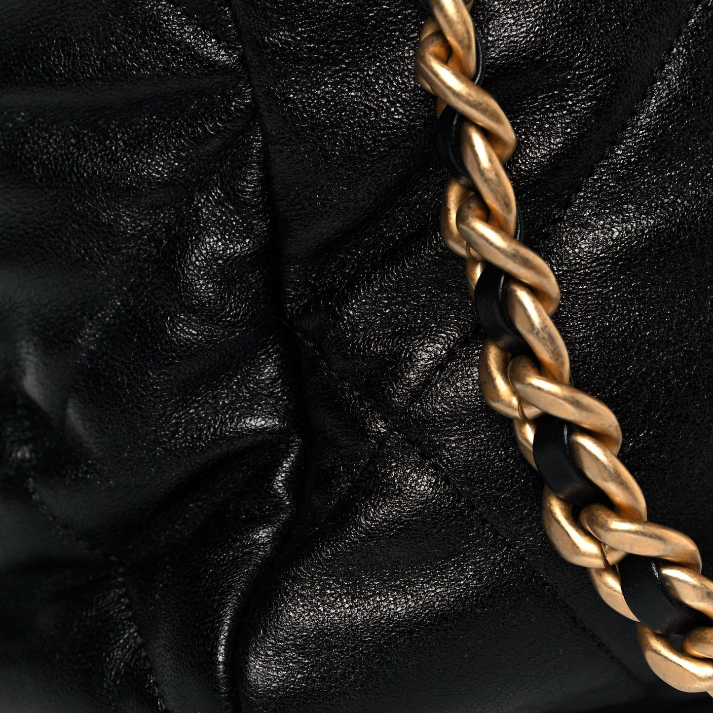 Shiny Goatskin Quilted Maxi Chanel 19 Flap Black