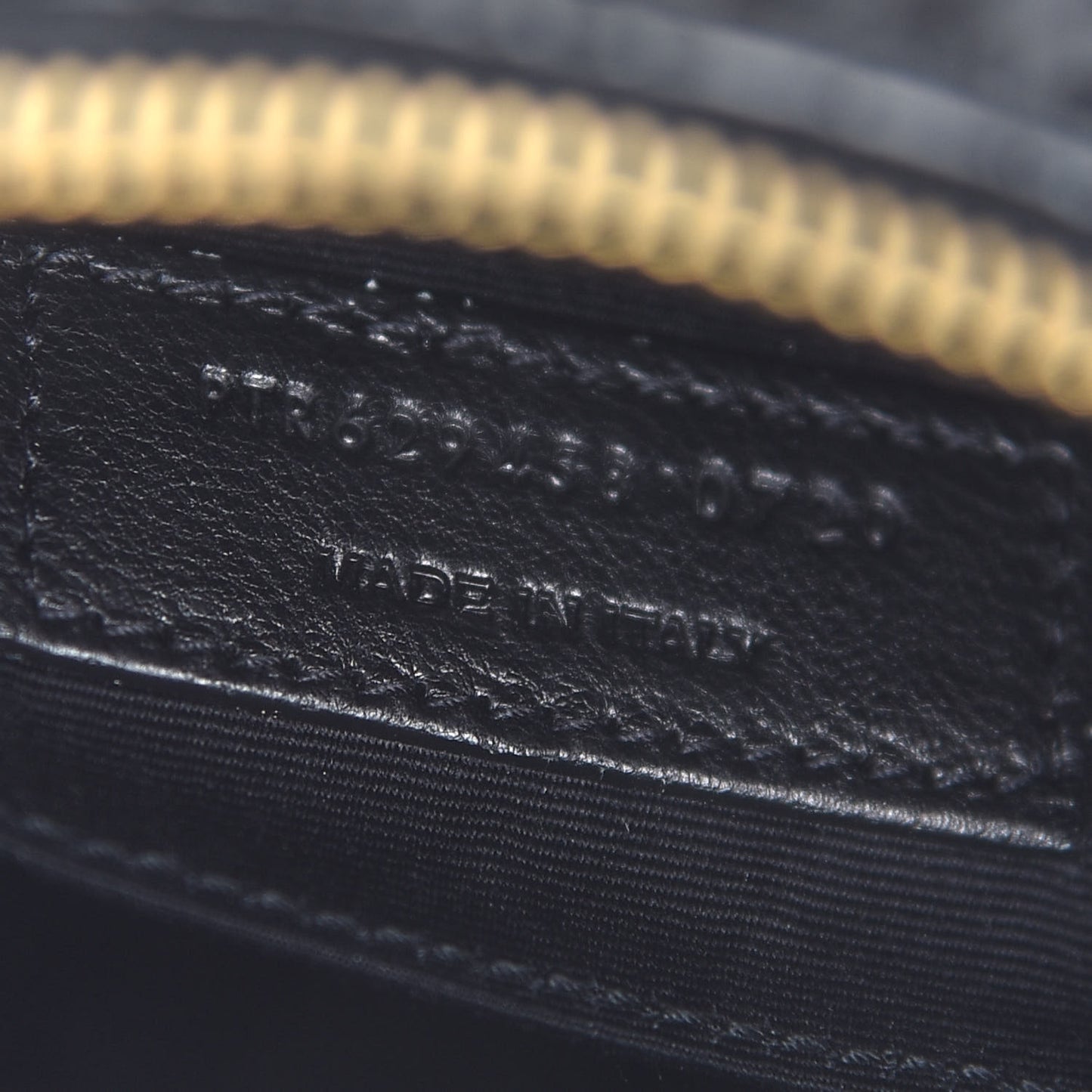 Patent Crocodile Embossed Round Vinyle Camera Bag Black
