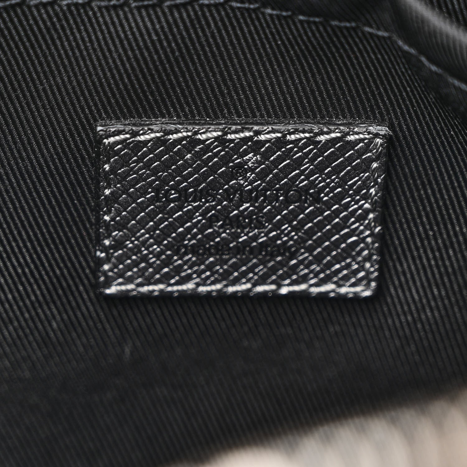 Louis Vuitton Taigarama Outdoor Messenger Gunmetal 6 of 10