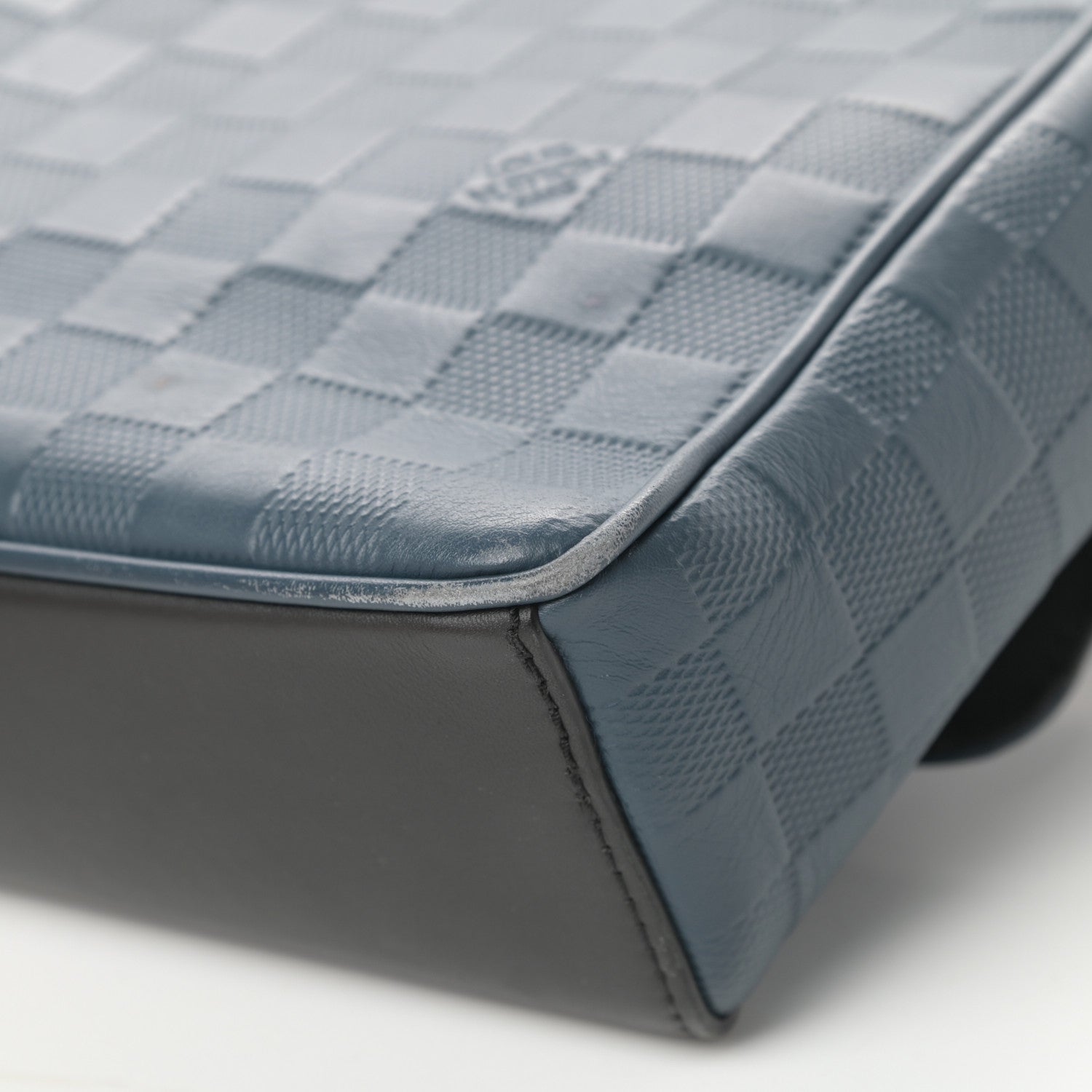 Louis Vuitton Damier Infini District PM Orion 14 of 16