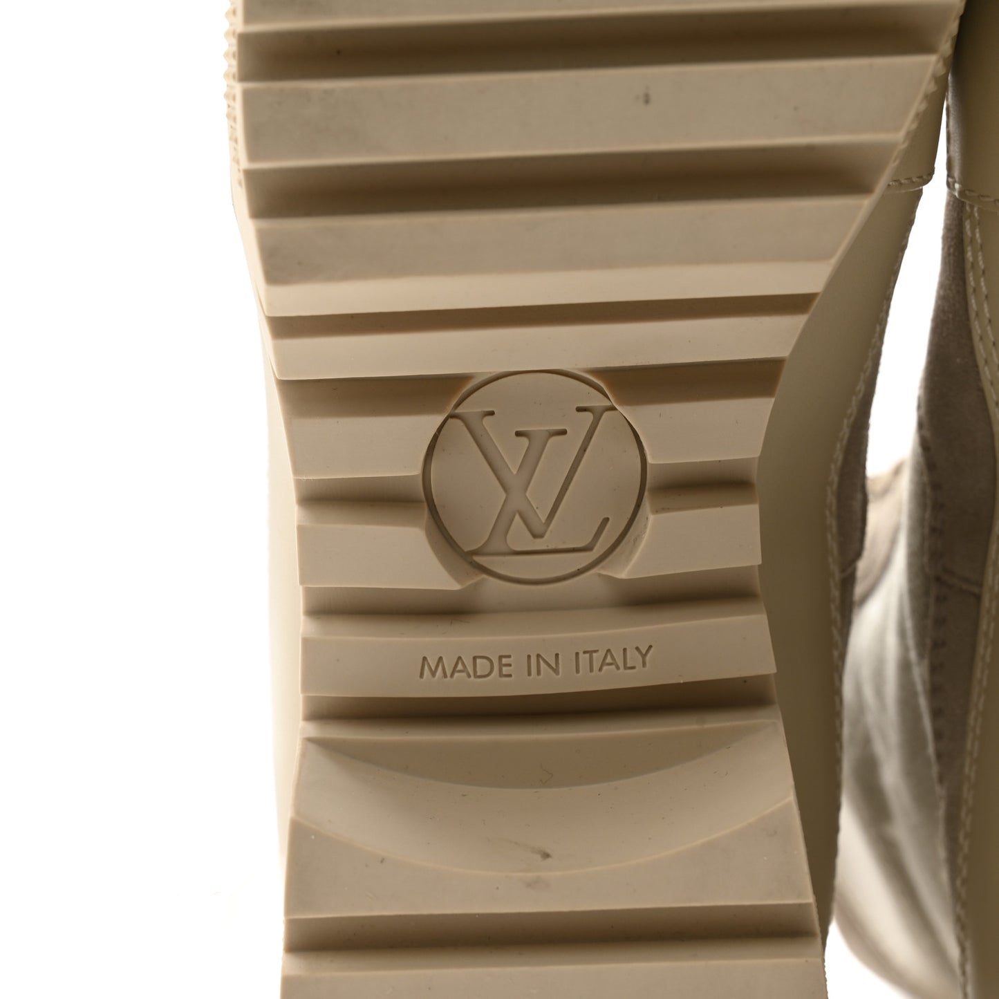 Suede Calfskin Laureate Platform Desert Boots 40 Taupe