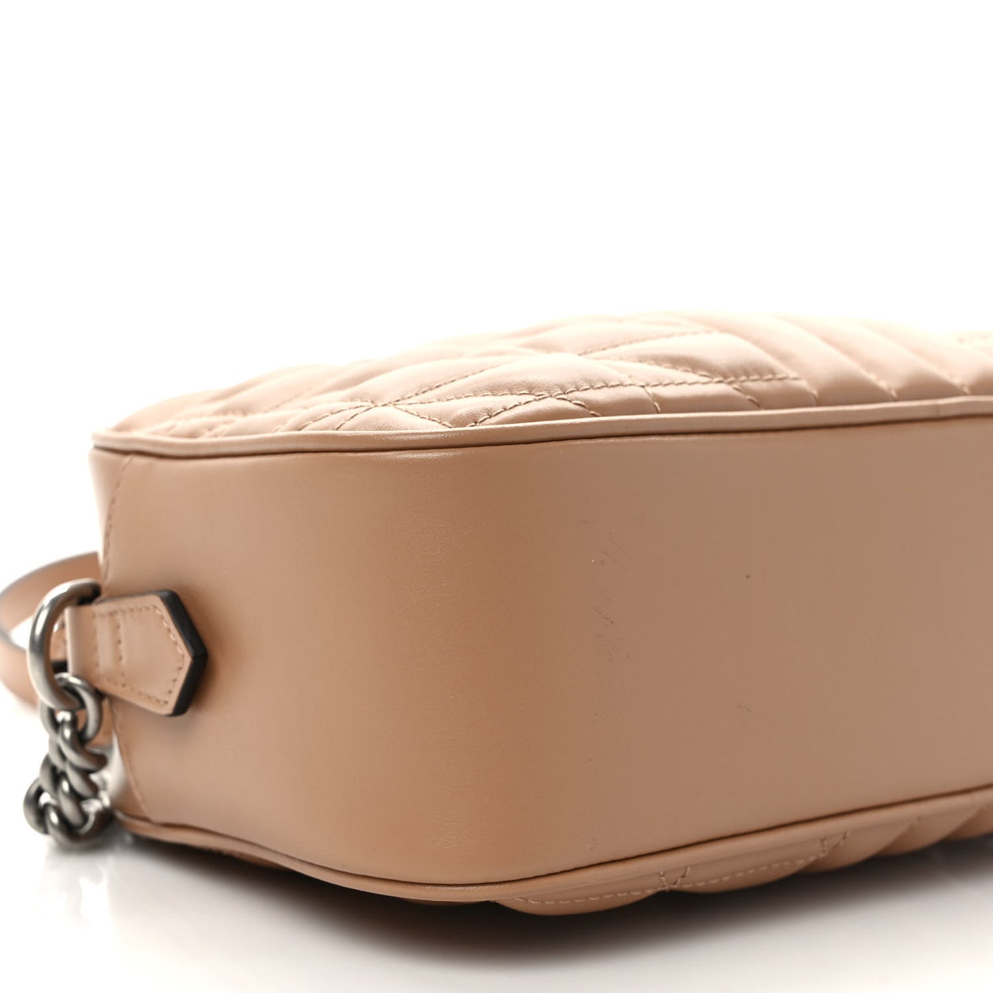 Calfskin Matelasse Aria Small GG Marmont Chain Shoulder Bag Camelia
