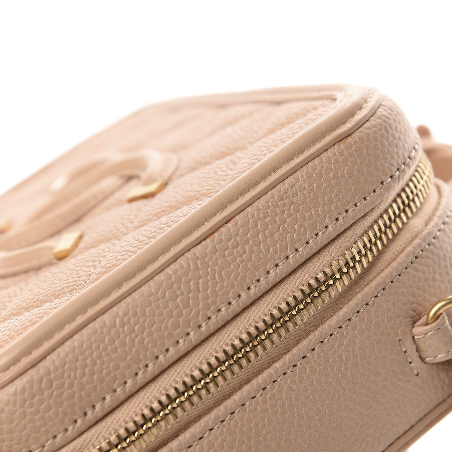 Caviar Quilted Small CC Filigree Vanity Case Beige