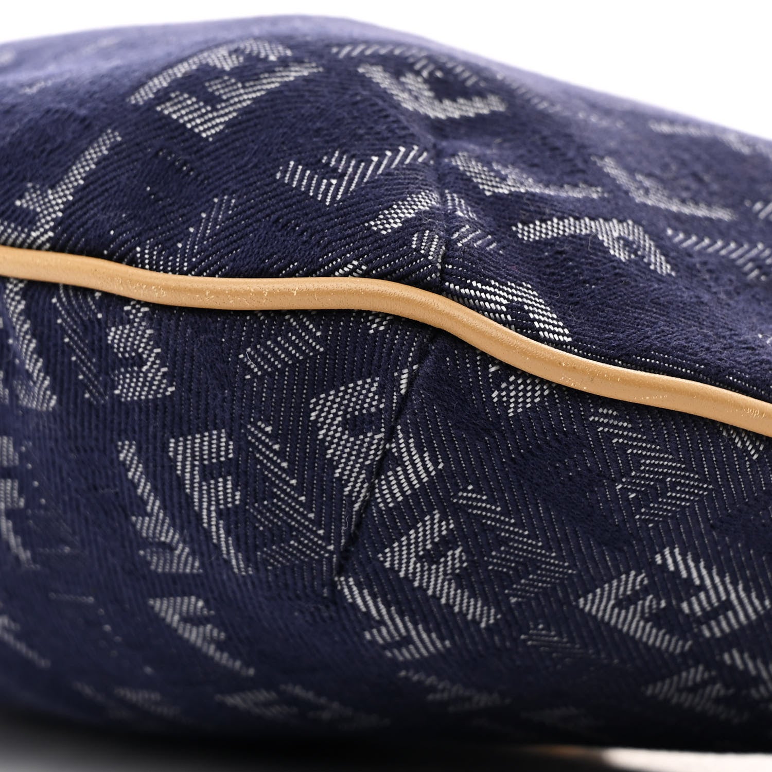 Fendi Denim Zucchino Vitello Hobo Blue 1655039 – FASHIONPHILE
