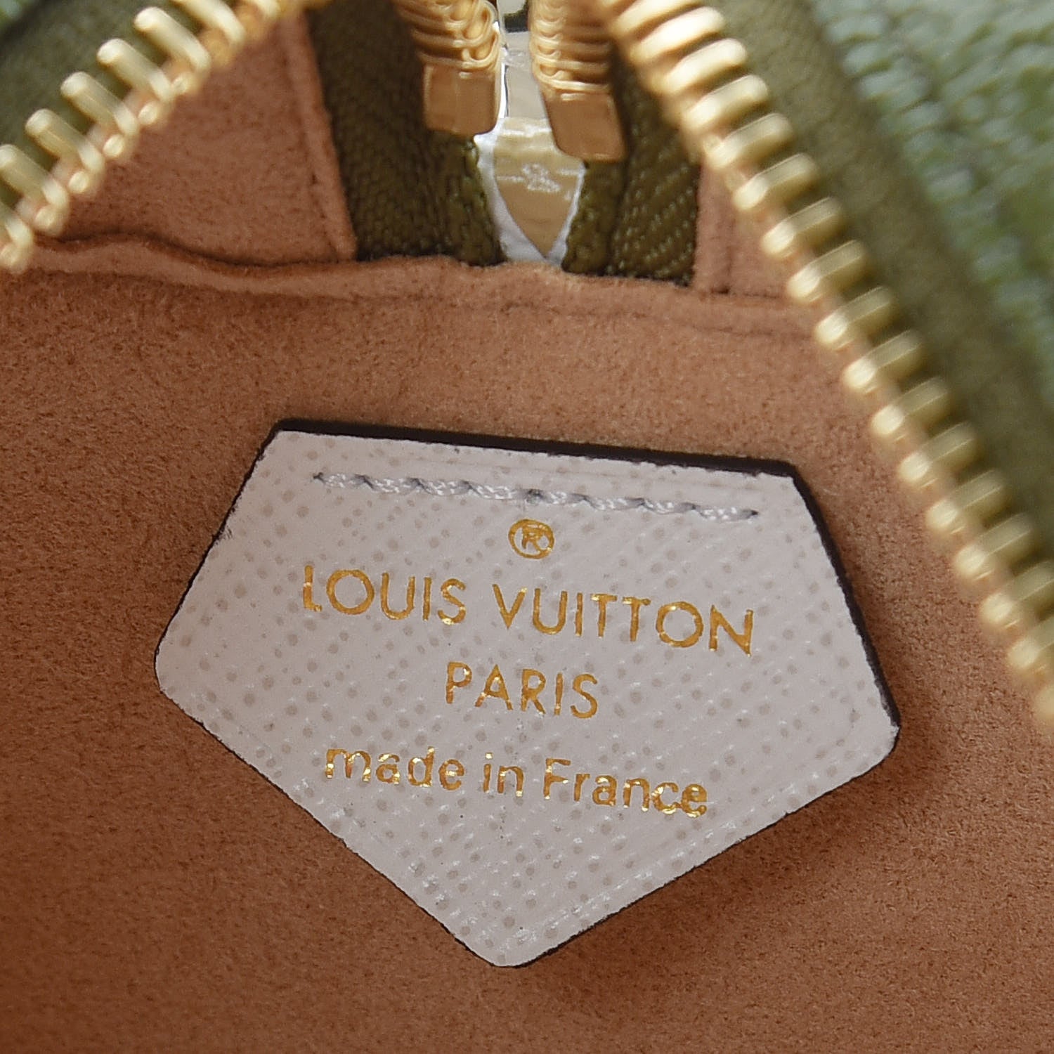 Louis Vuitton Monogram Giant Beach Pouch Kaki 5 of 9