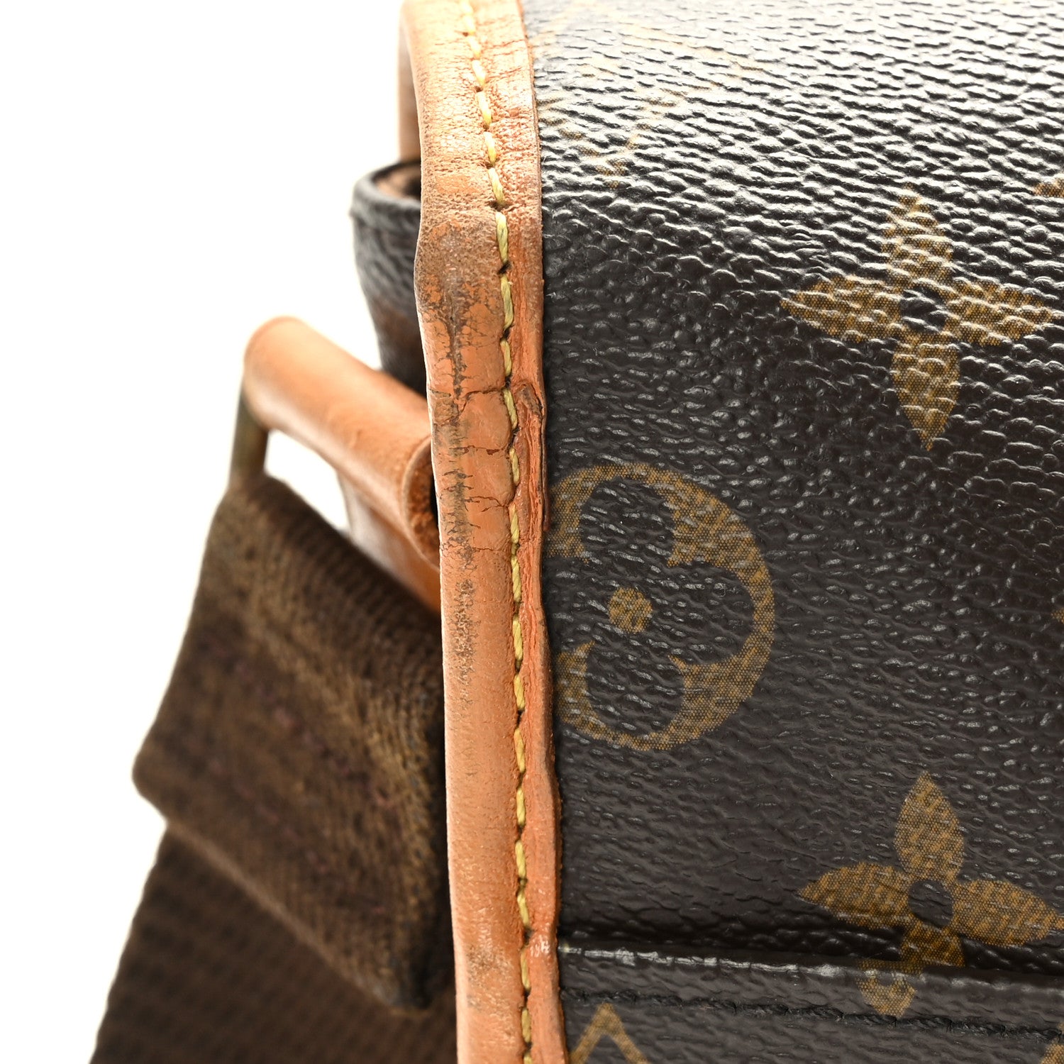Louis Vuitton Monogram Bosphore GM Messenger Bag 9 of 9