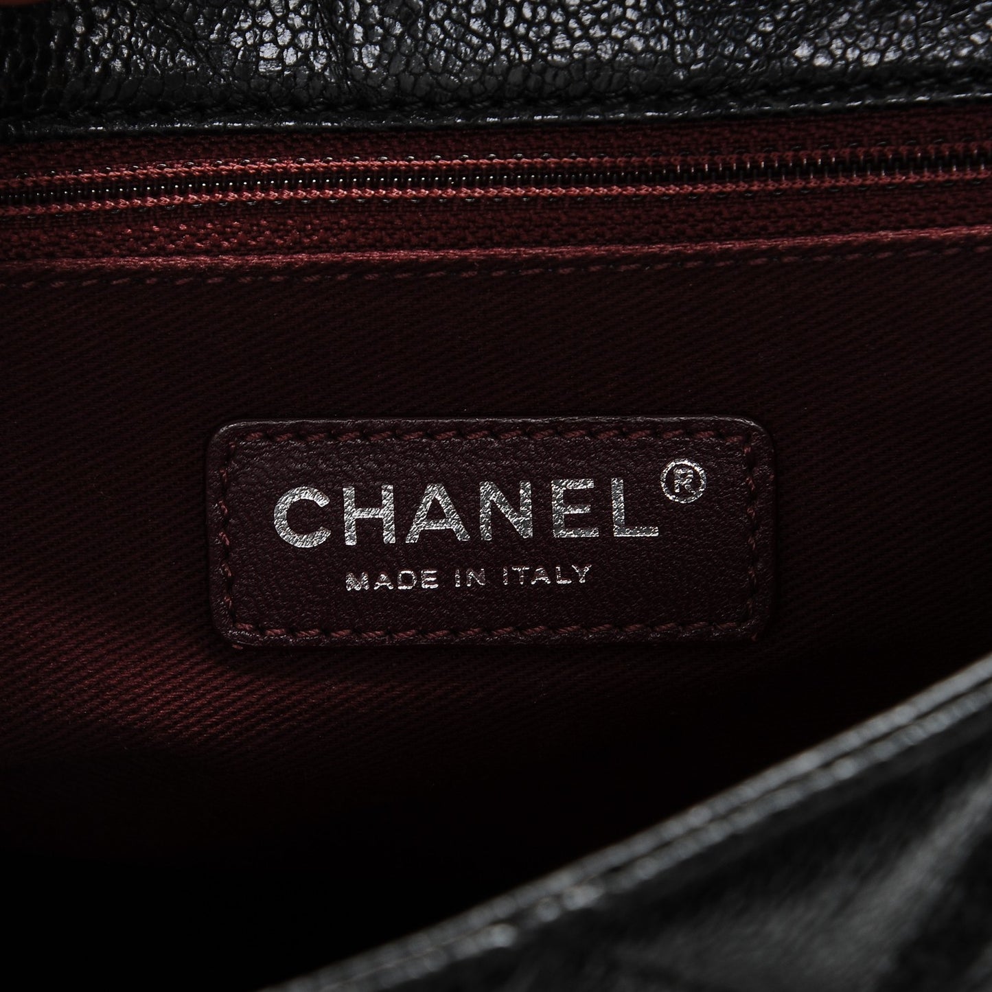 Crumpled Grained Calfskin Jumbo CC Crave Flap Black