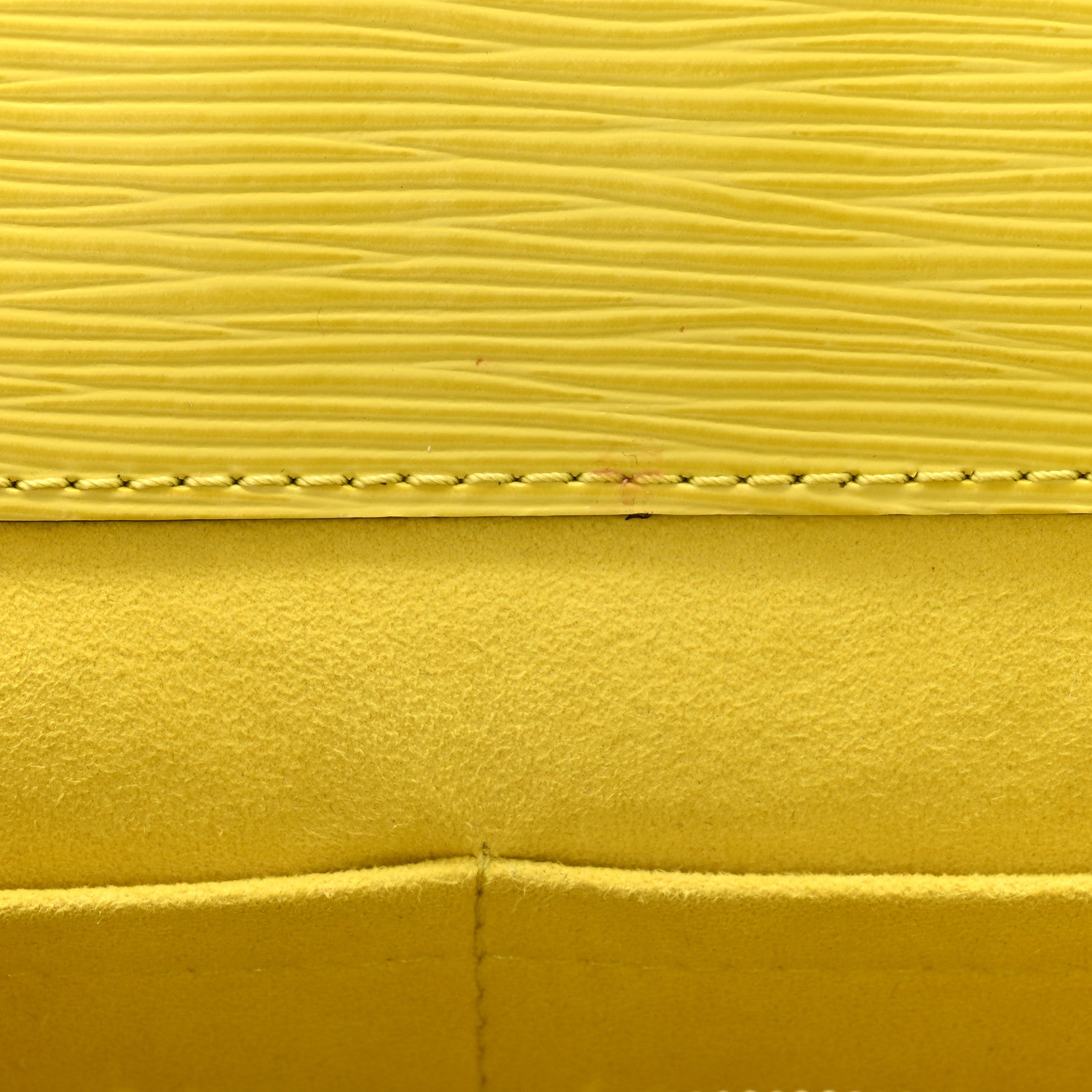 Louis Vuitton Epi Marly BB Pistache 10 of 10