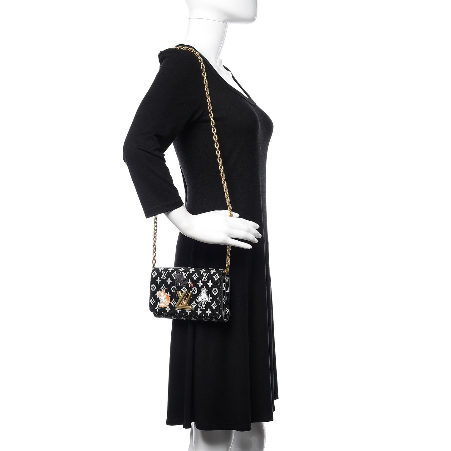Catogram Twist Chain Wallet Black