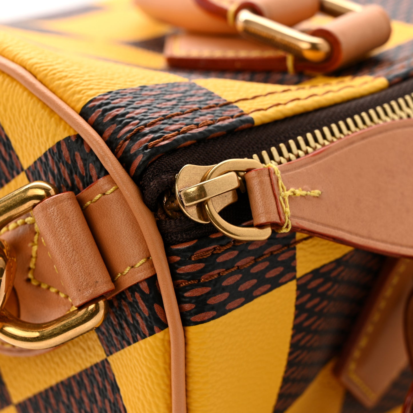 Damier Pop Speedy Bandouliere 25 Jaune Mat