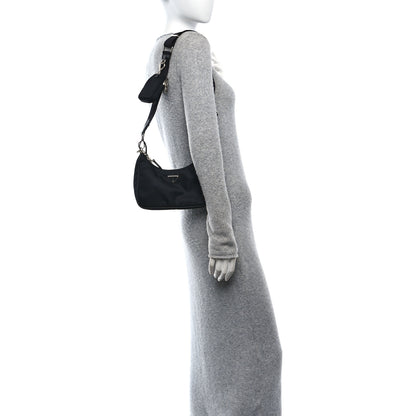 Prada Re-Nylon Saffiano Re-Edition 2005 Shoulder Bag Black 2 of 11