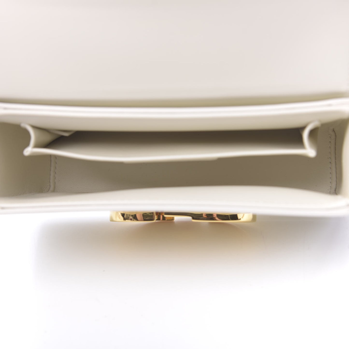 Smooth Calfskin 30 Montaigne Box Bag White