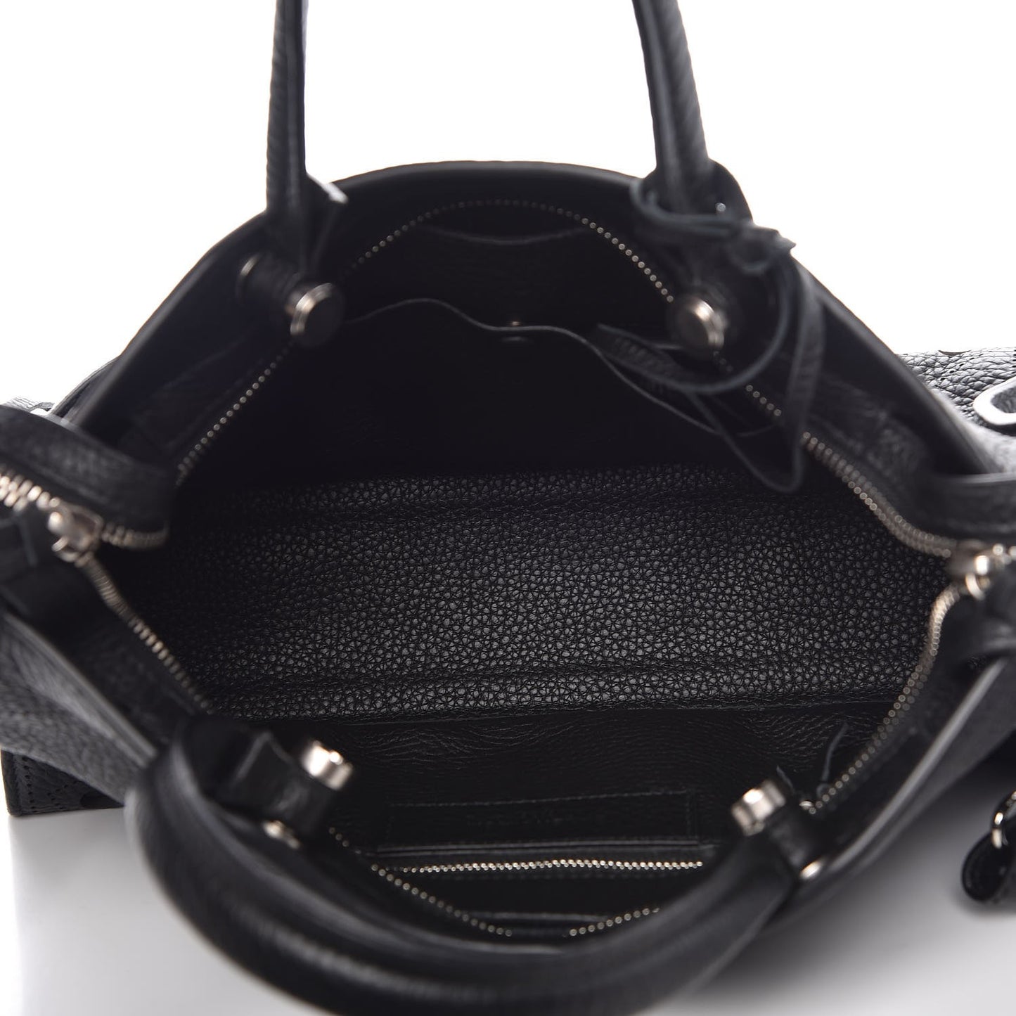 Veau Grana Perforated Blackout Hardware S City Black