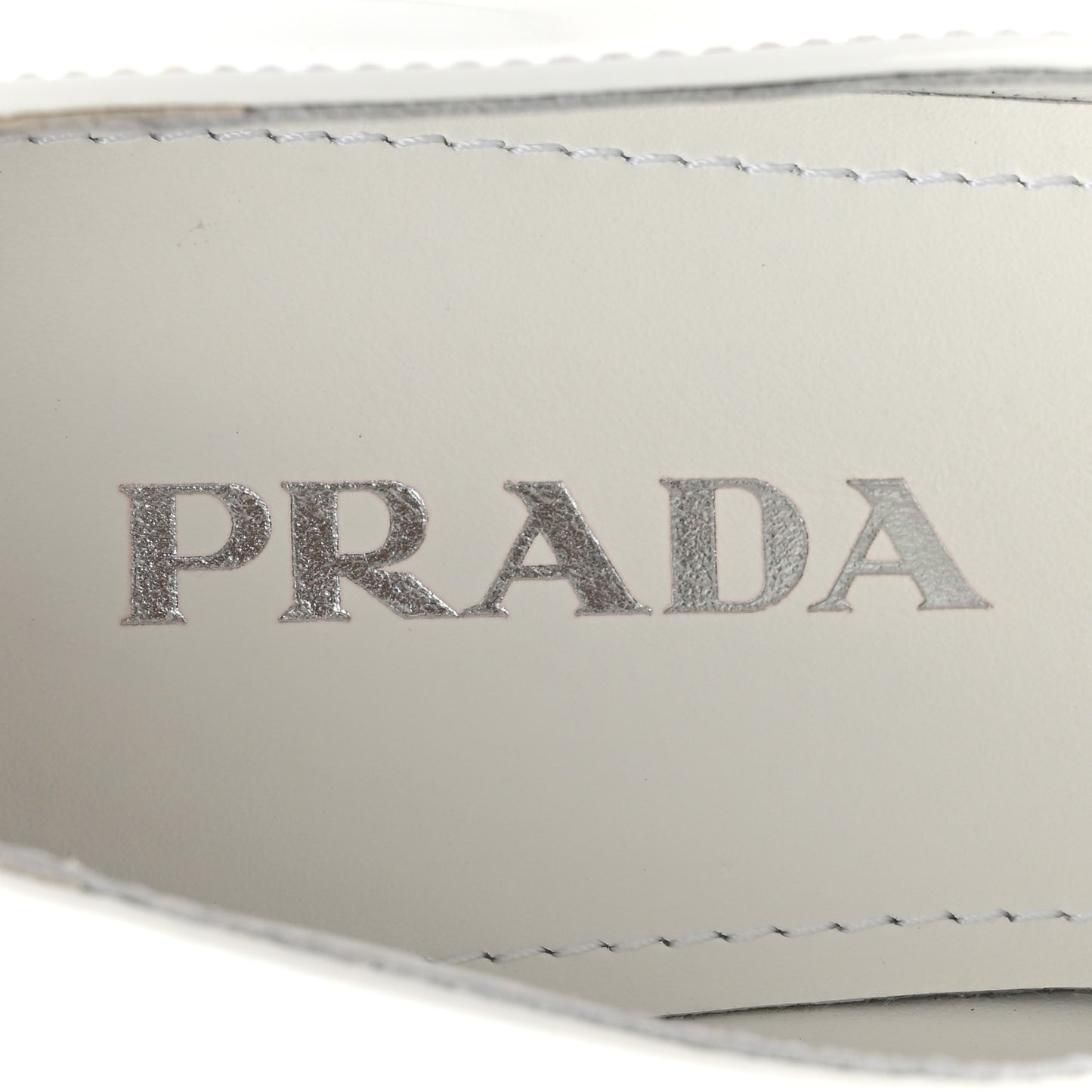 Vernice Triangle 50mm Loafers 38.5 White