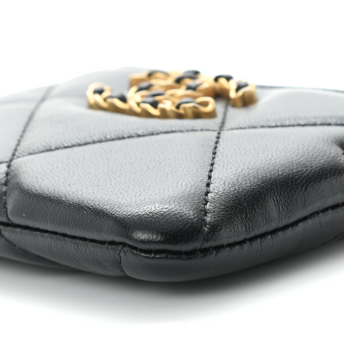 Lambskin Quilted Chanel 19 Zip Card Holder Wallet Black