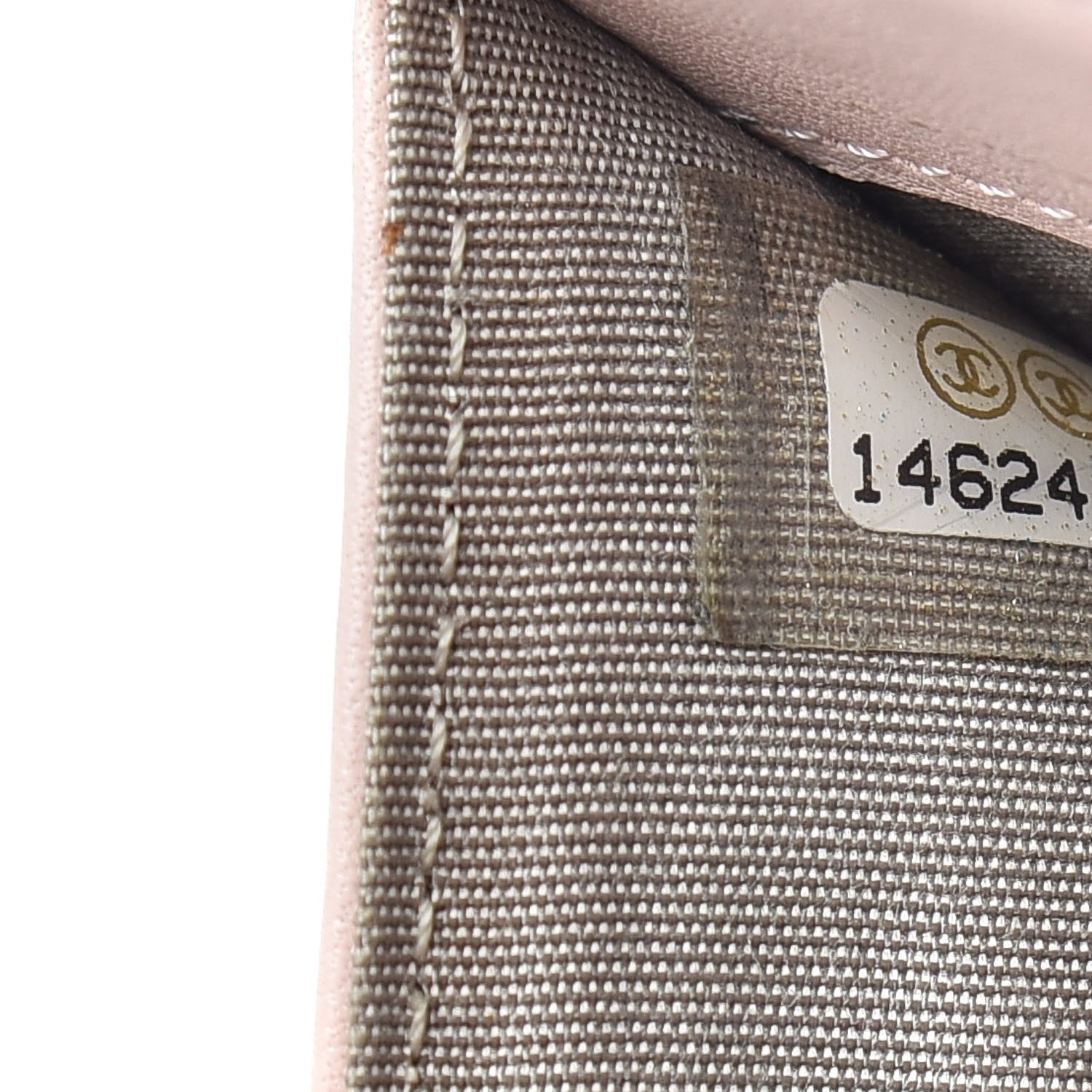 Chanel Caviar Sevruga French Compact Wallet Light Pink 7 of 7
