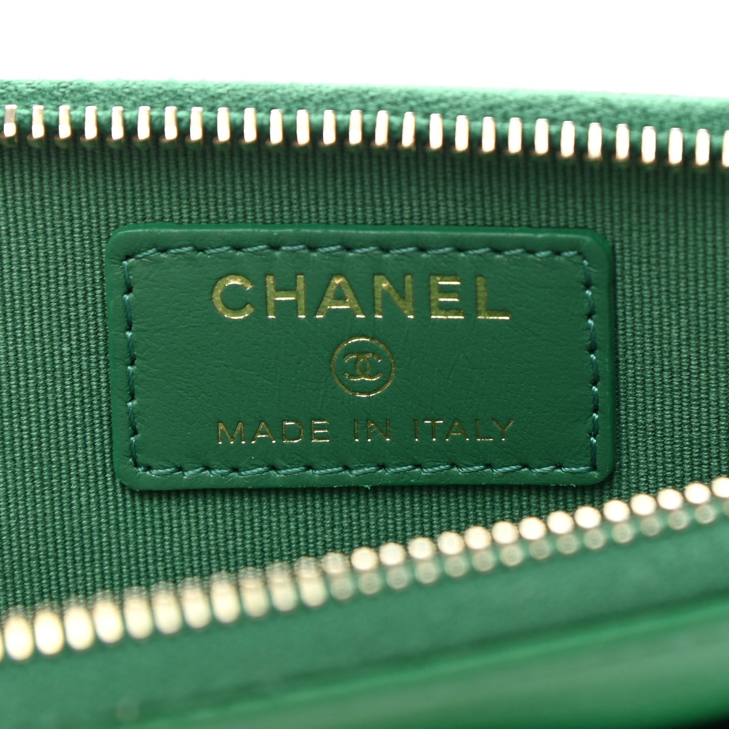 Lambskin Quilted Chanel 19 Zip Card Holder Wallet Green