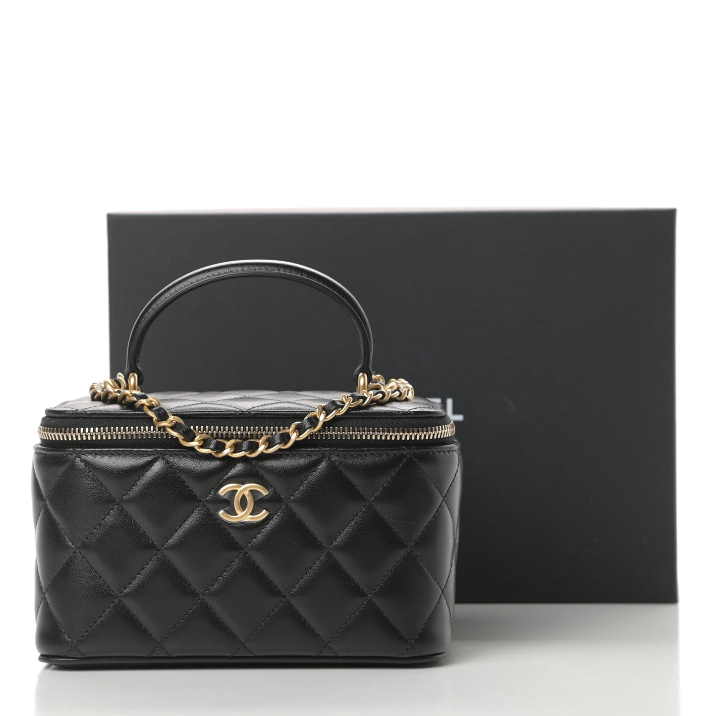 Lambskin Quilted Small Top Handle Vanity Case With Chain Black