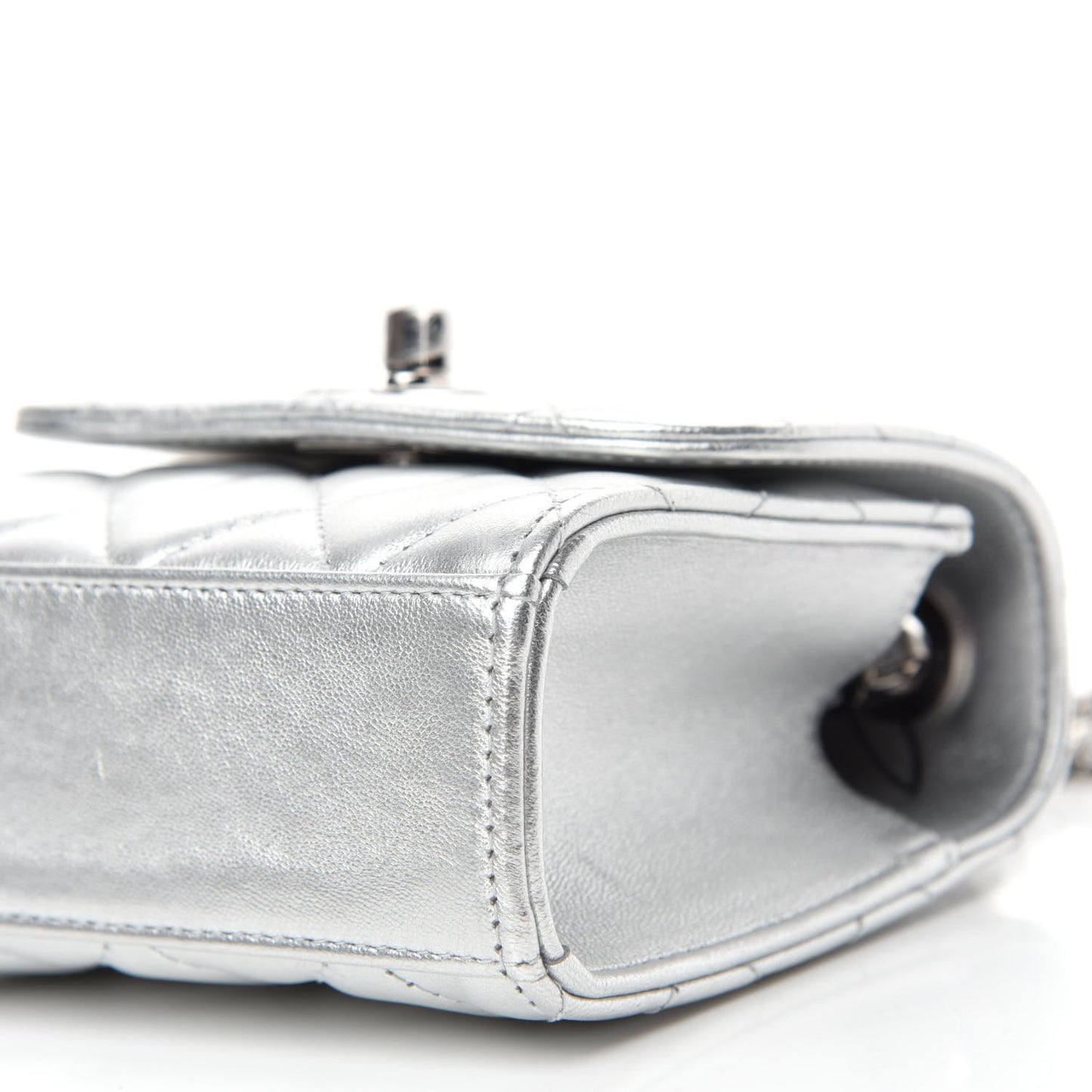 Metallic Lambskin Quilted Mini Trendy CC Chain Wallet Silver