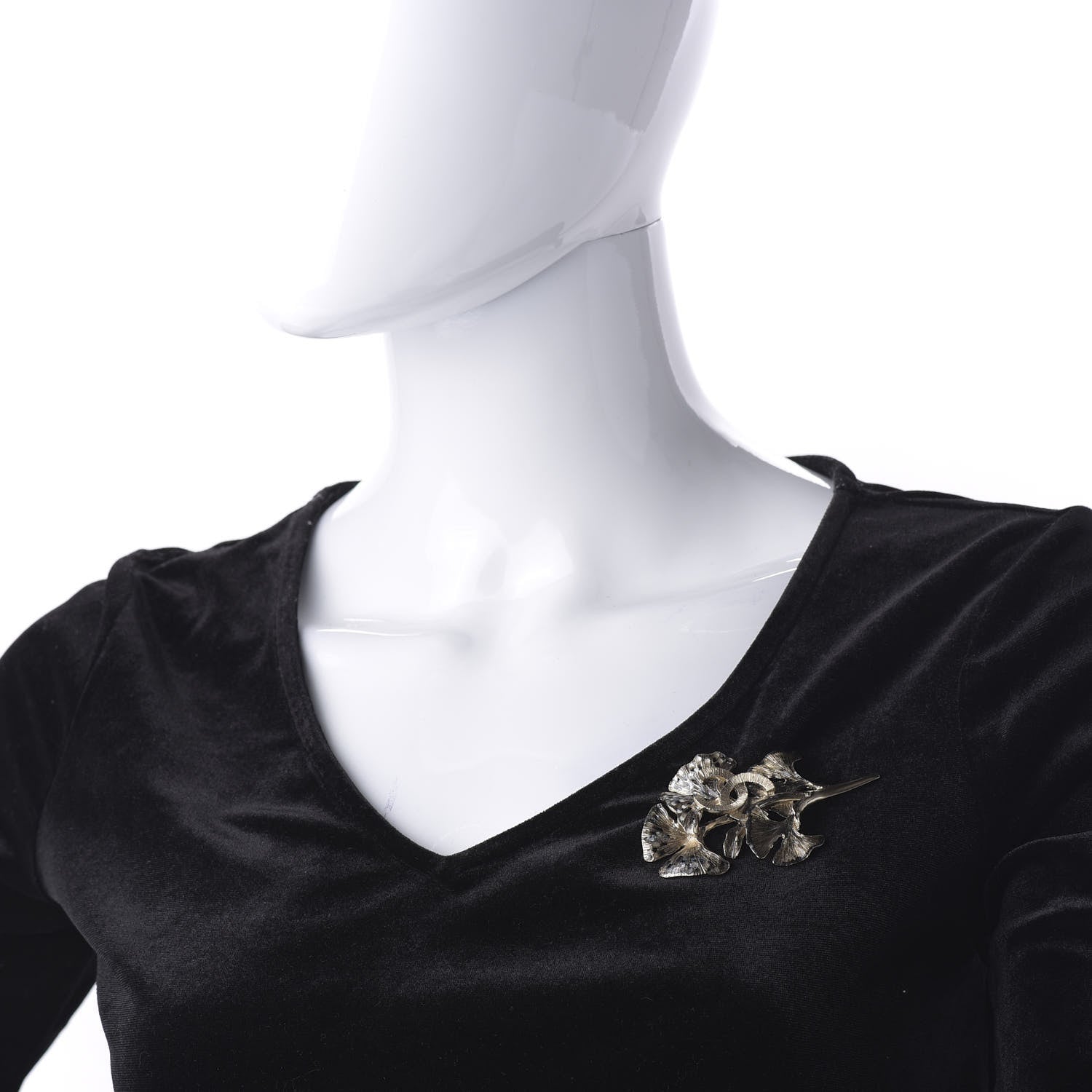 Chanel Flower CC Brooch Gold 2 of 5